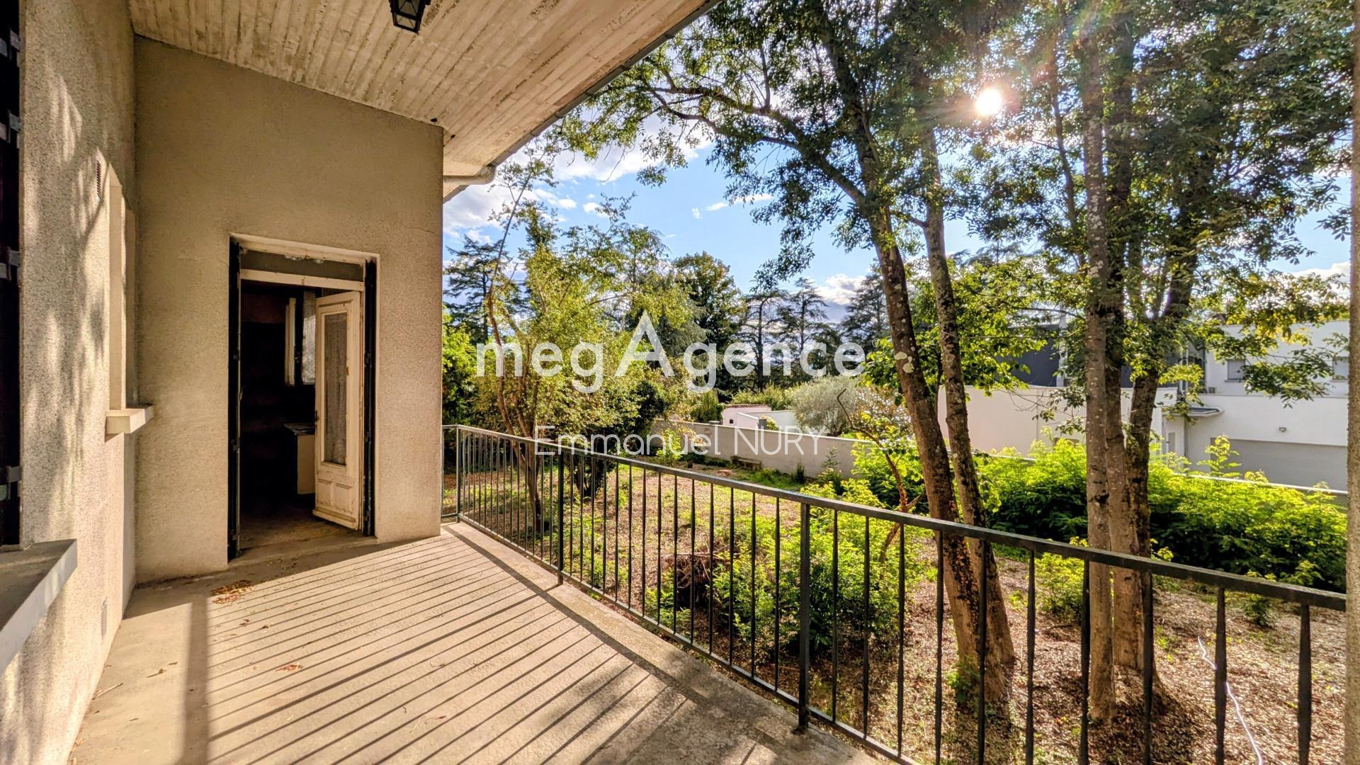 Miniature photo - 2 / 15