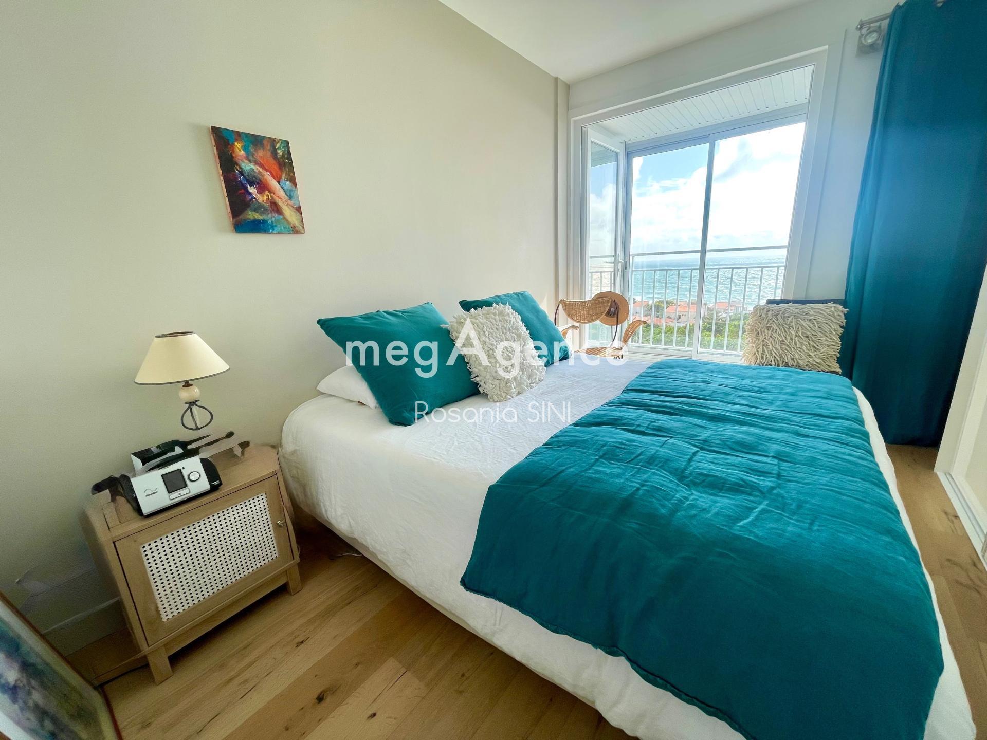 Miniature photo - 10 / 17