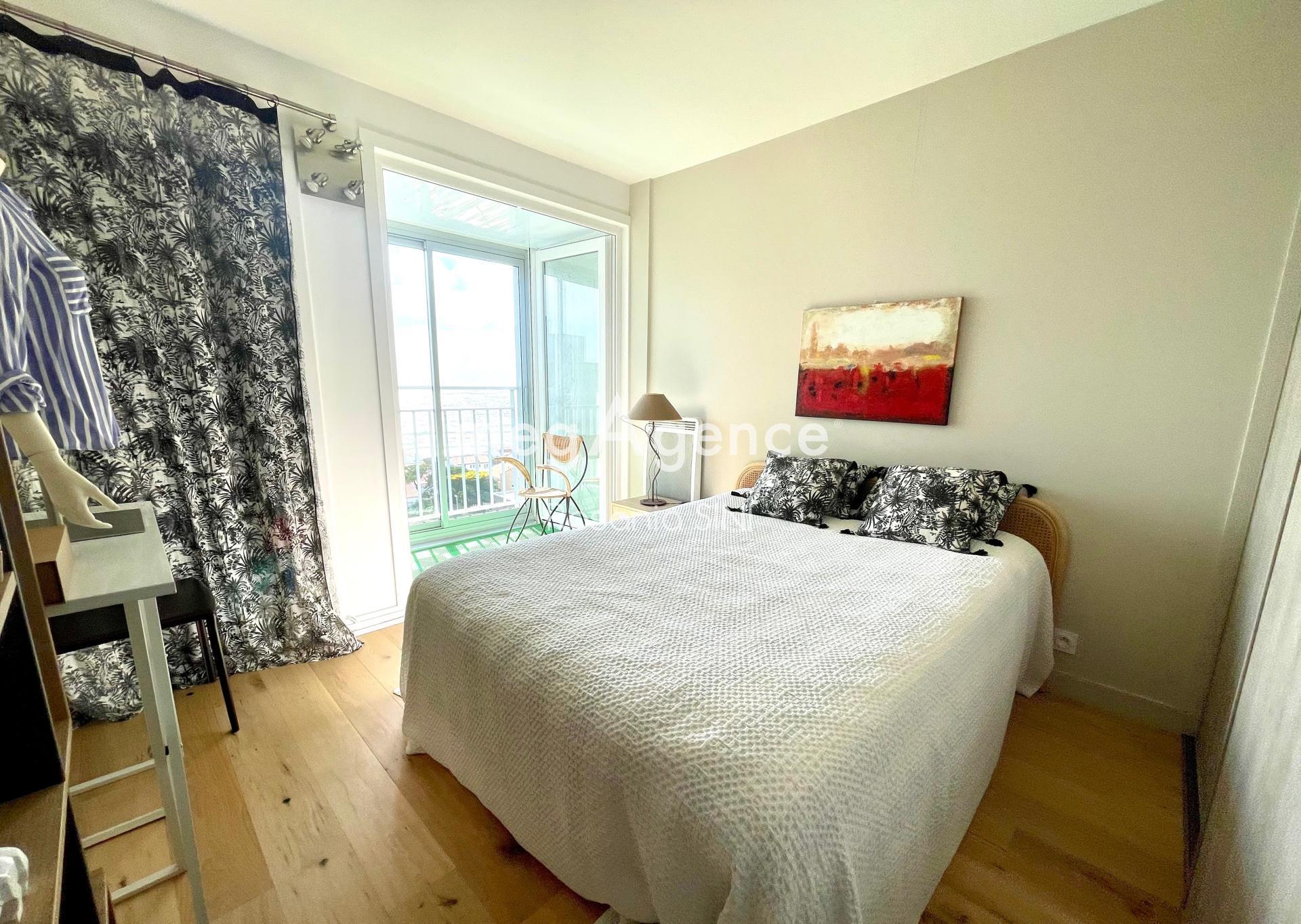 Miniature photo - 12 / 17