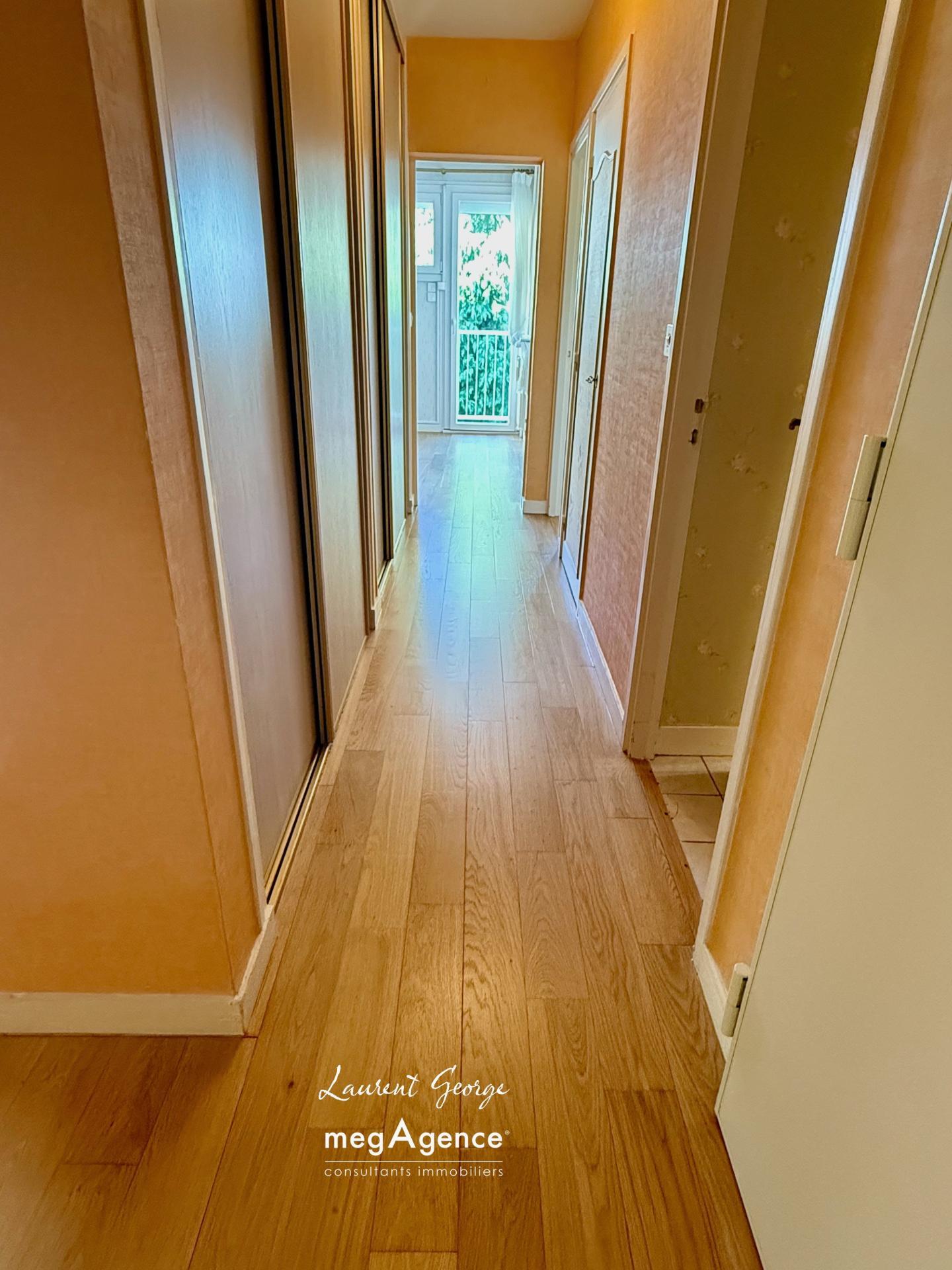 Miniature photo - 3 / 8