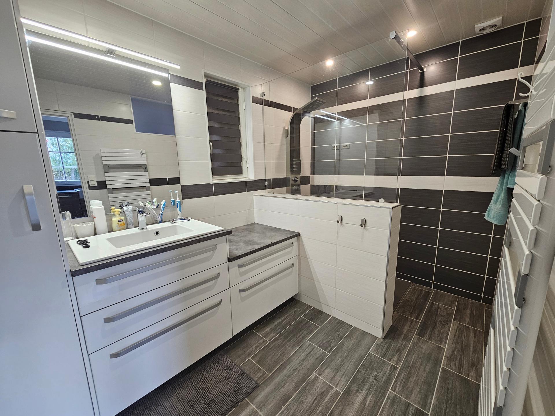 Miniature photo - 8 / 14