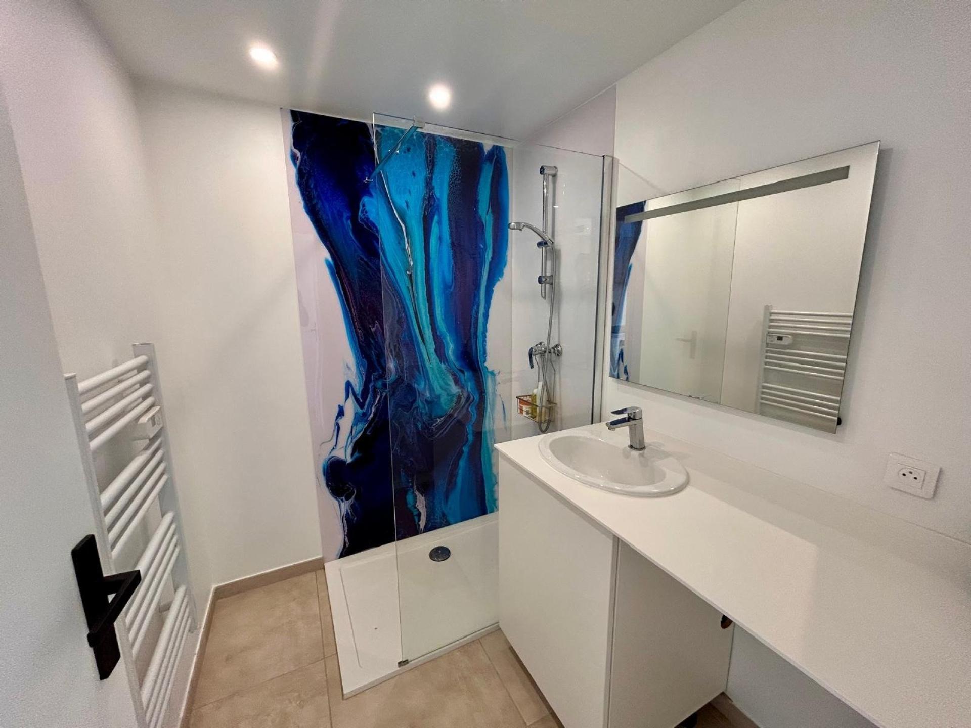 Miniature photo - 6 / 6