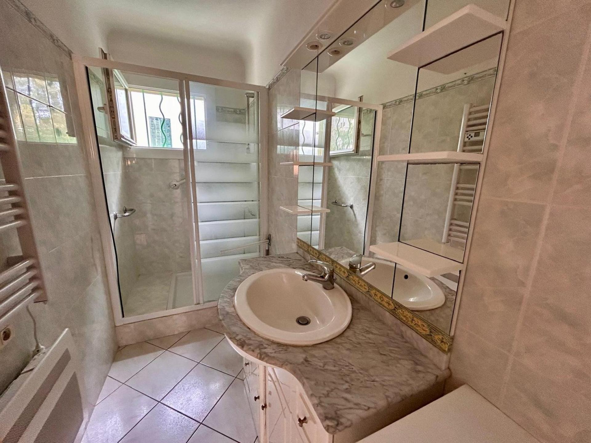 Miniature photo - 5 / 6