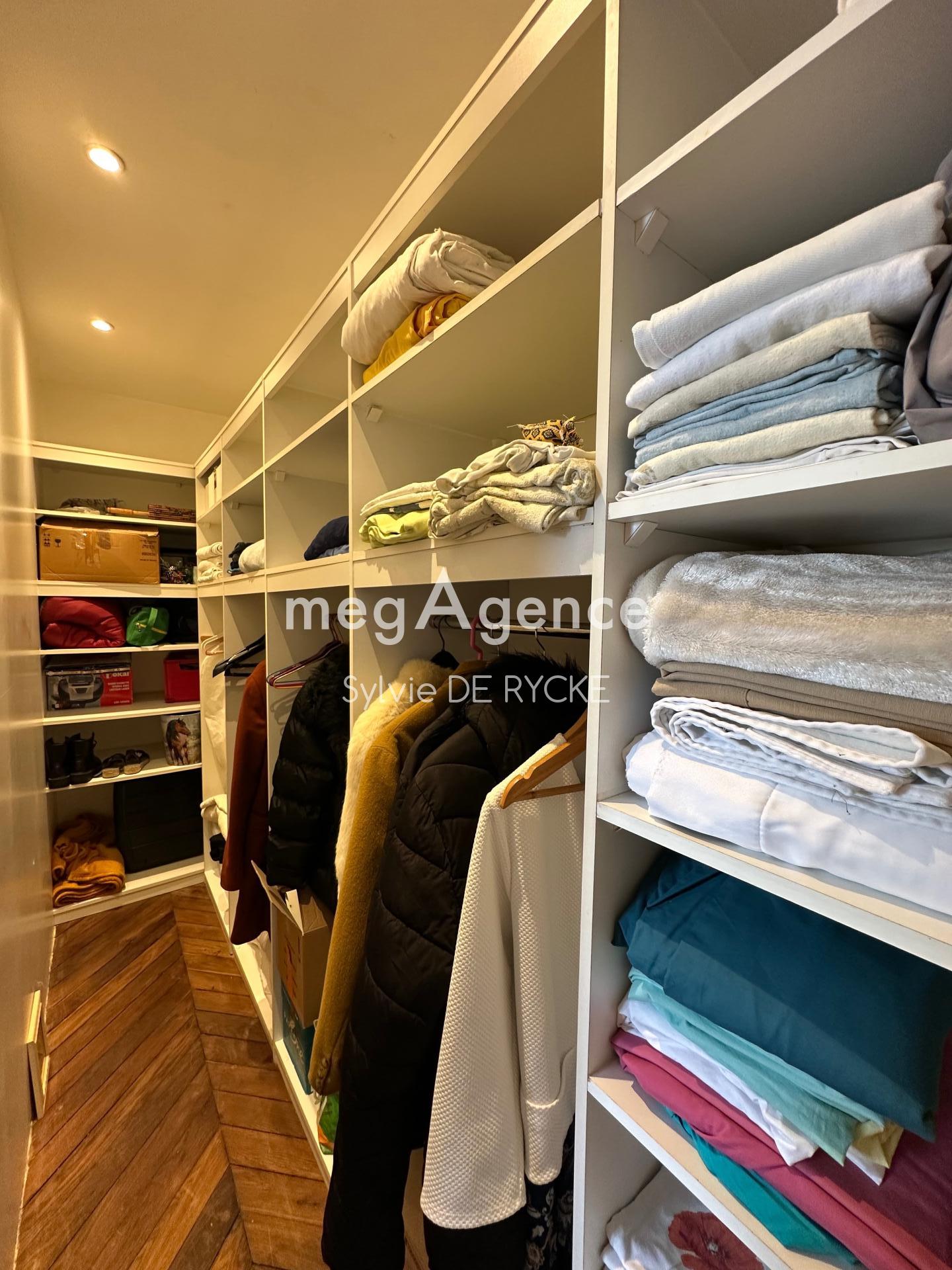 Miniature photo - 8 / 10