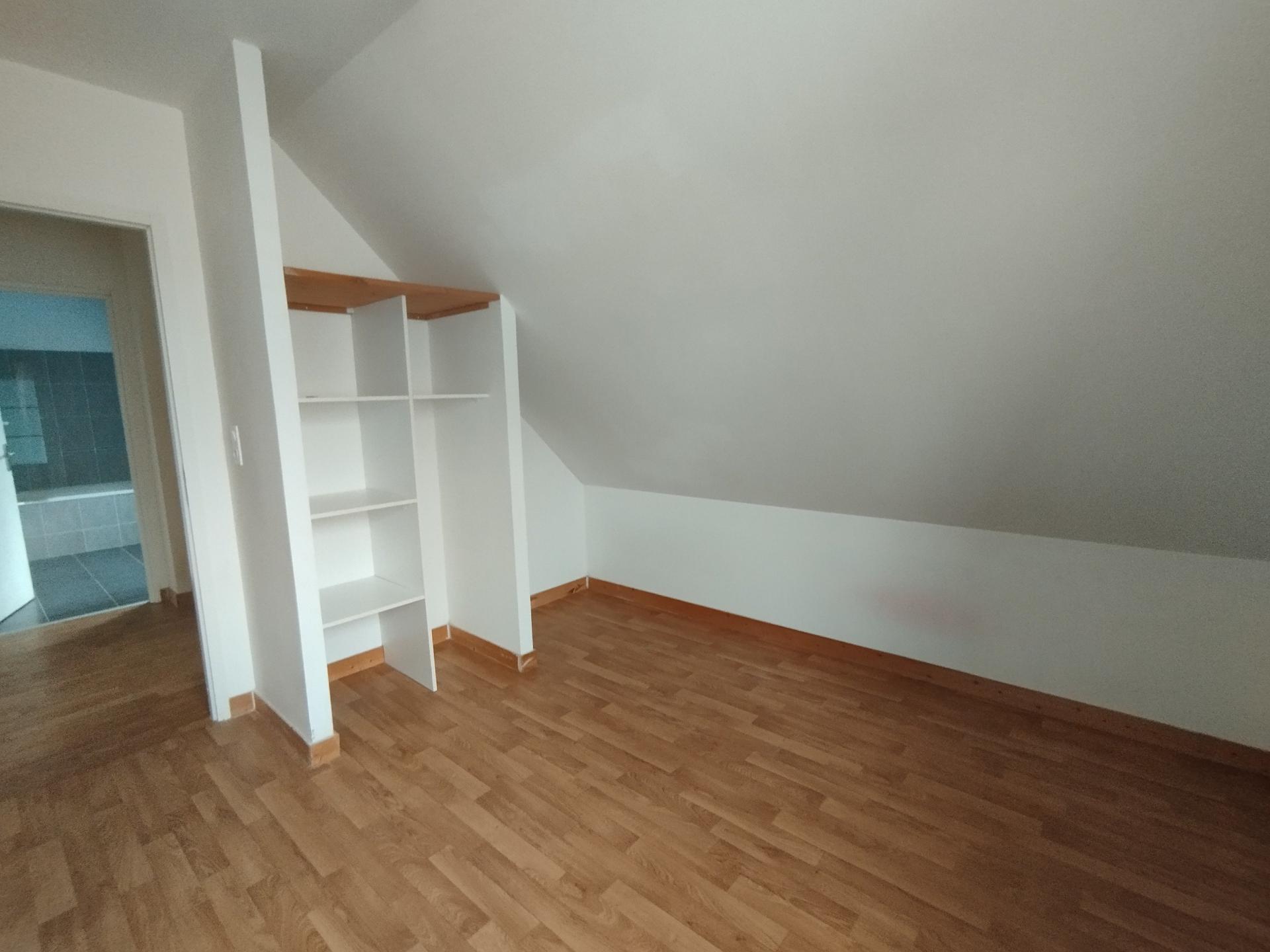 Miniature photo - 9 / 18