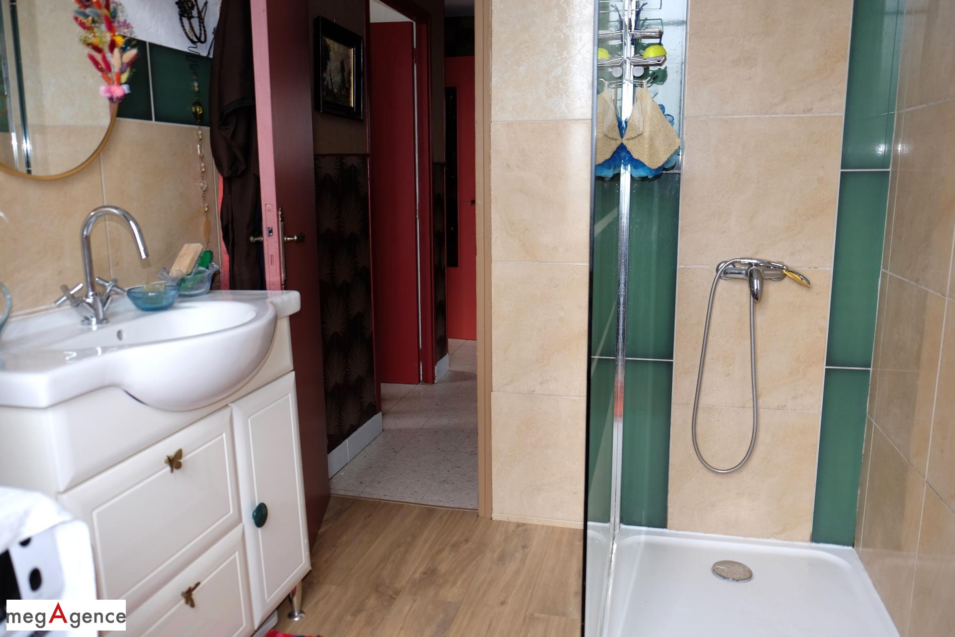 Miniature photo - 16 / 20