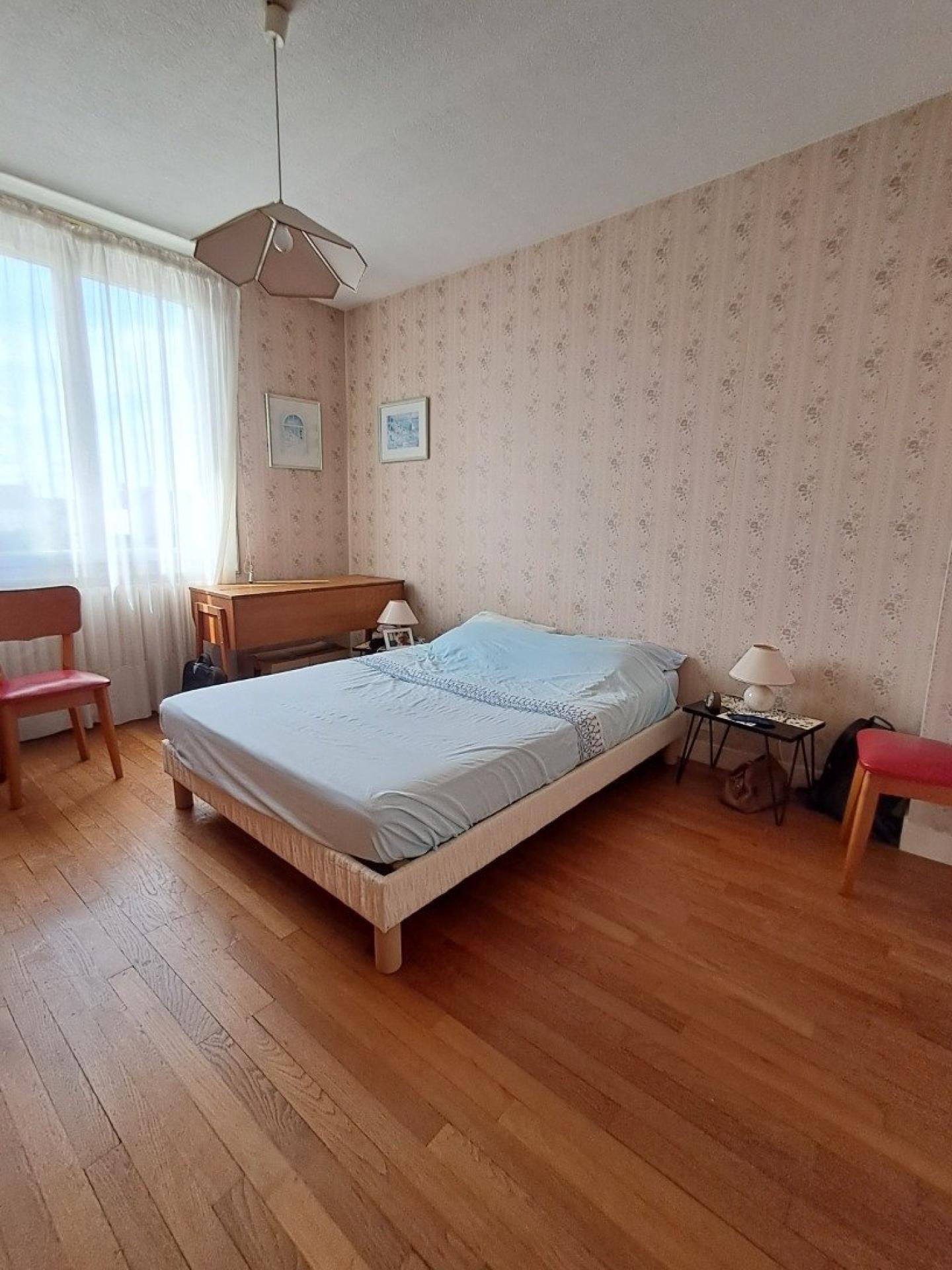 Miniature photo - 10 / 12