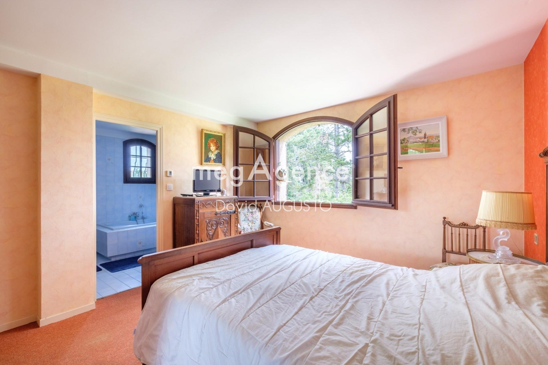 Miniature photo - 9 / 12