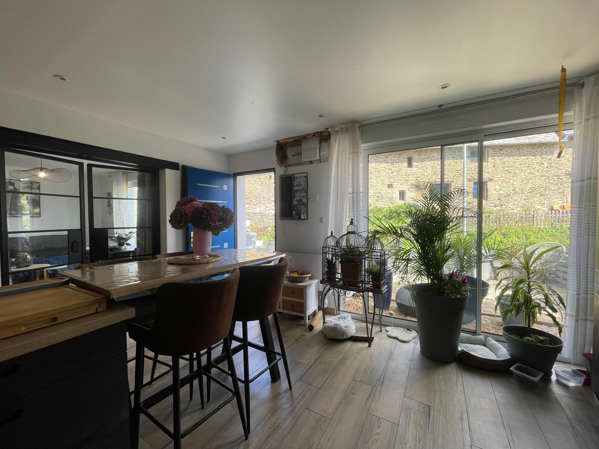 Miniature photo - 2 / 9