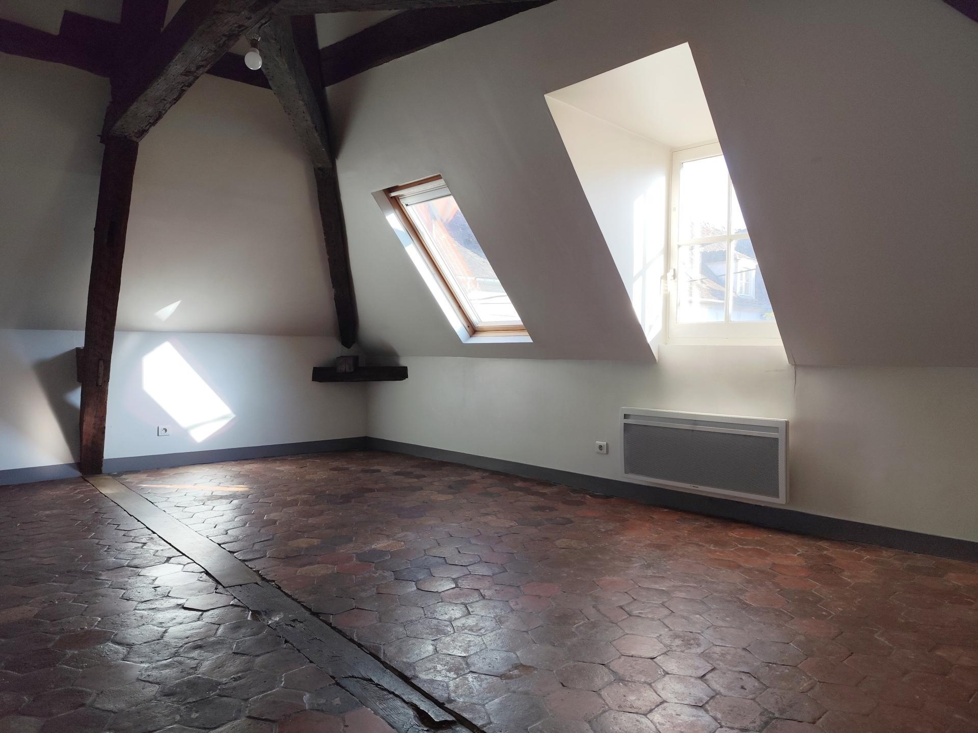 Miniature photo - 2 / 9