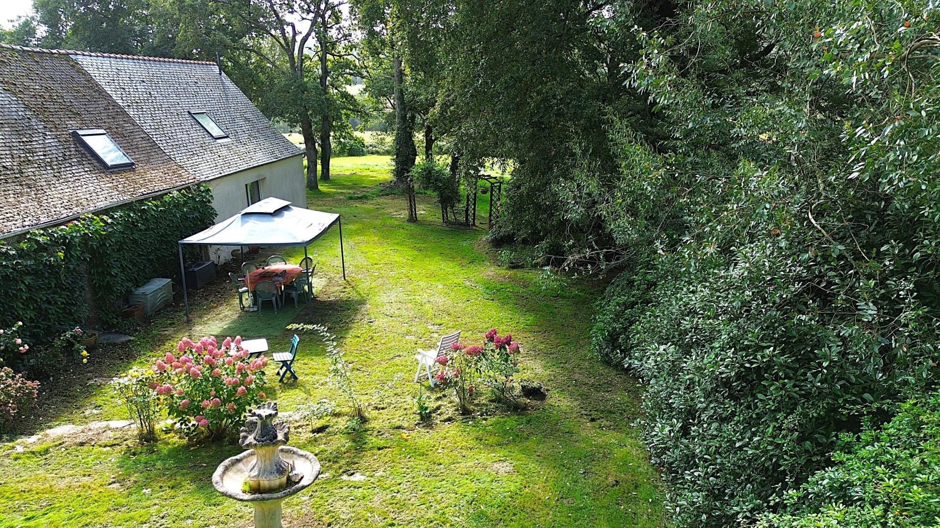 Miniature photo - 12 / 16