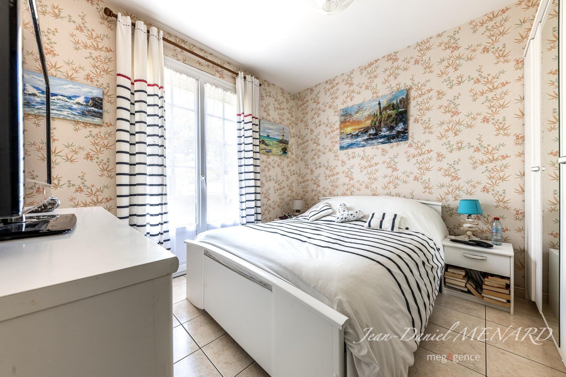 Miniature photo - 6 / 10