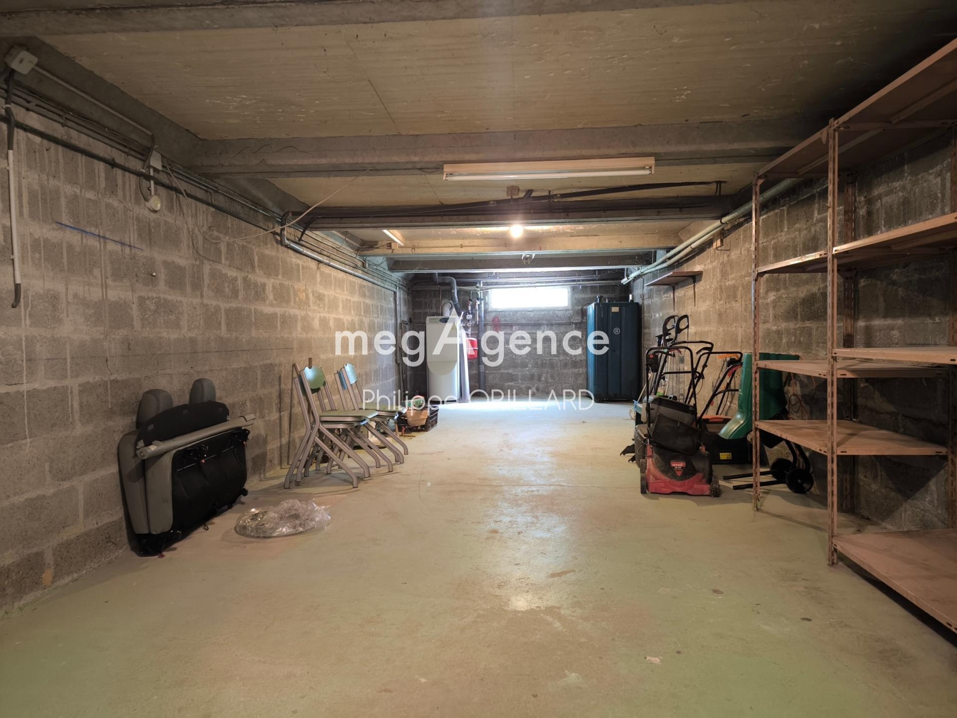 Miniature photo - 12 / 16