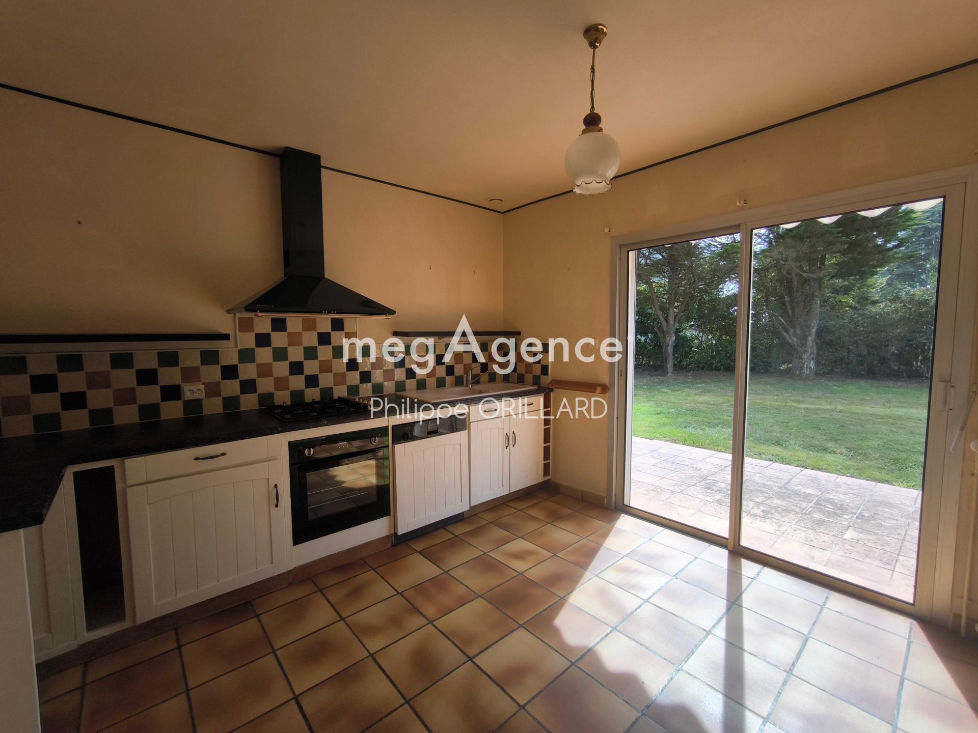 Miniature photo - 2 / 16