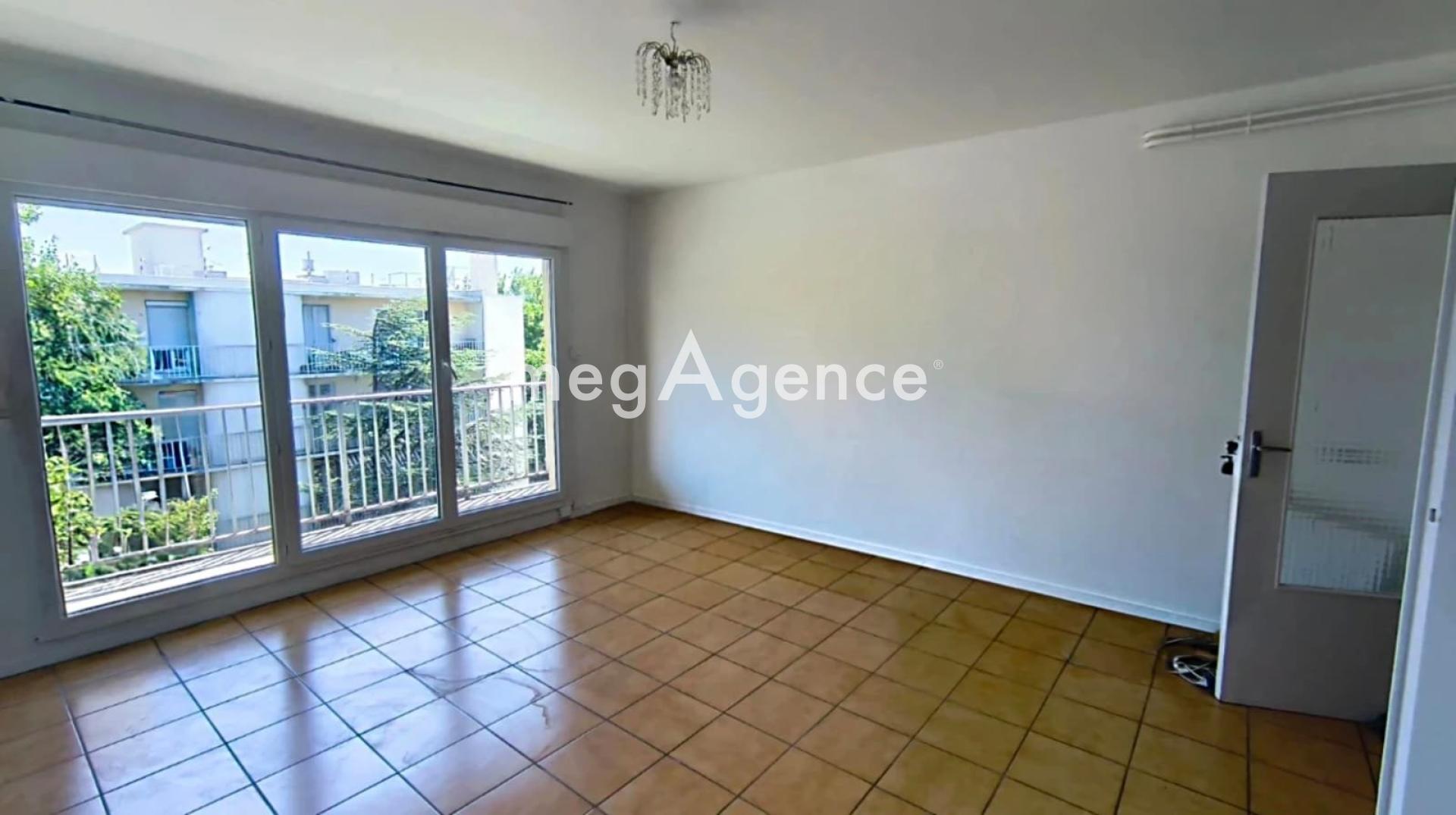 T3 de 72 m2, vendu loué 690€ par mois
