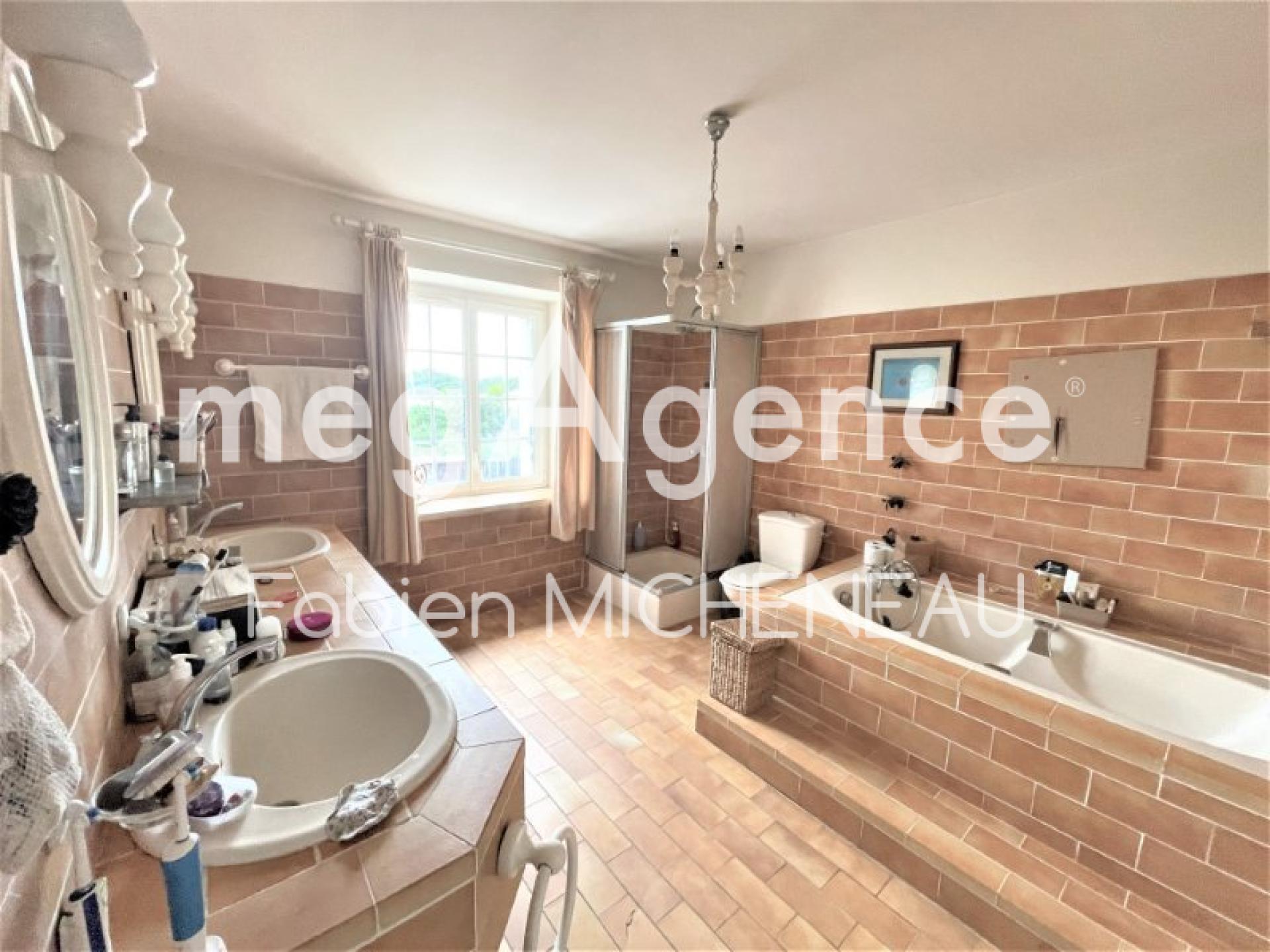 Miniature photo - 12 / 18