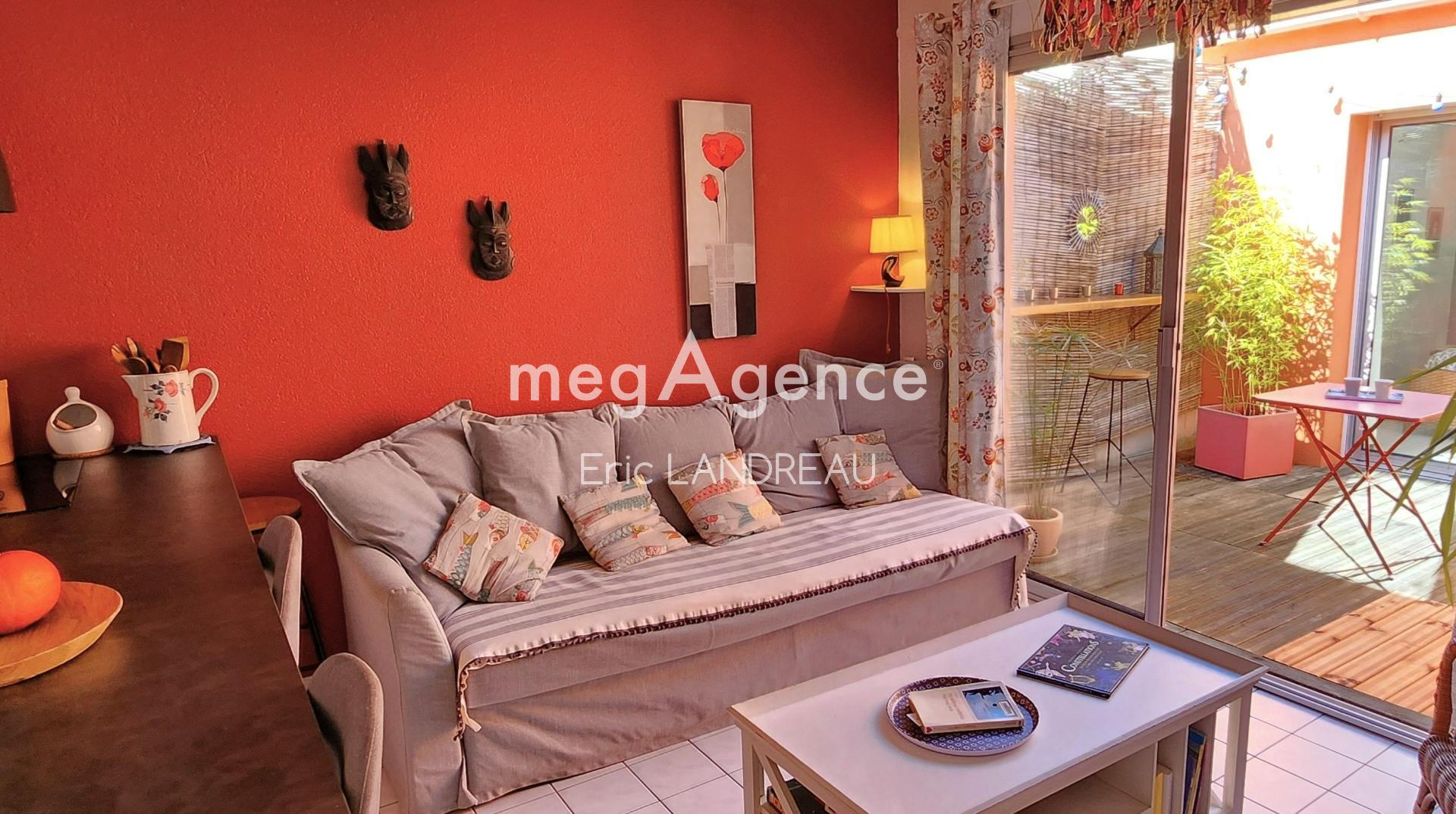 Miniature photo - 2 / 10