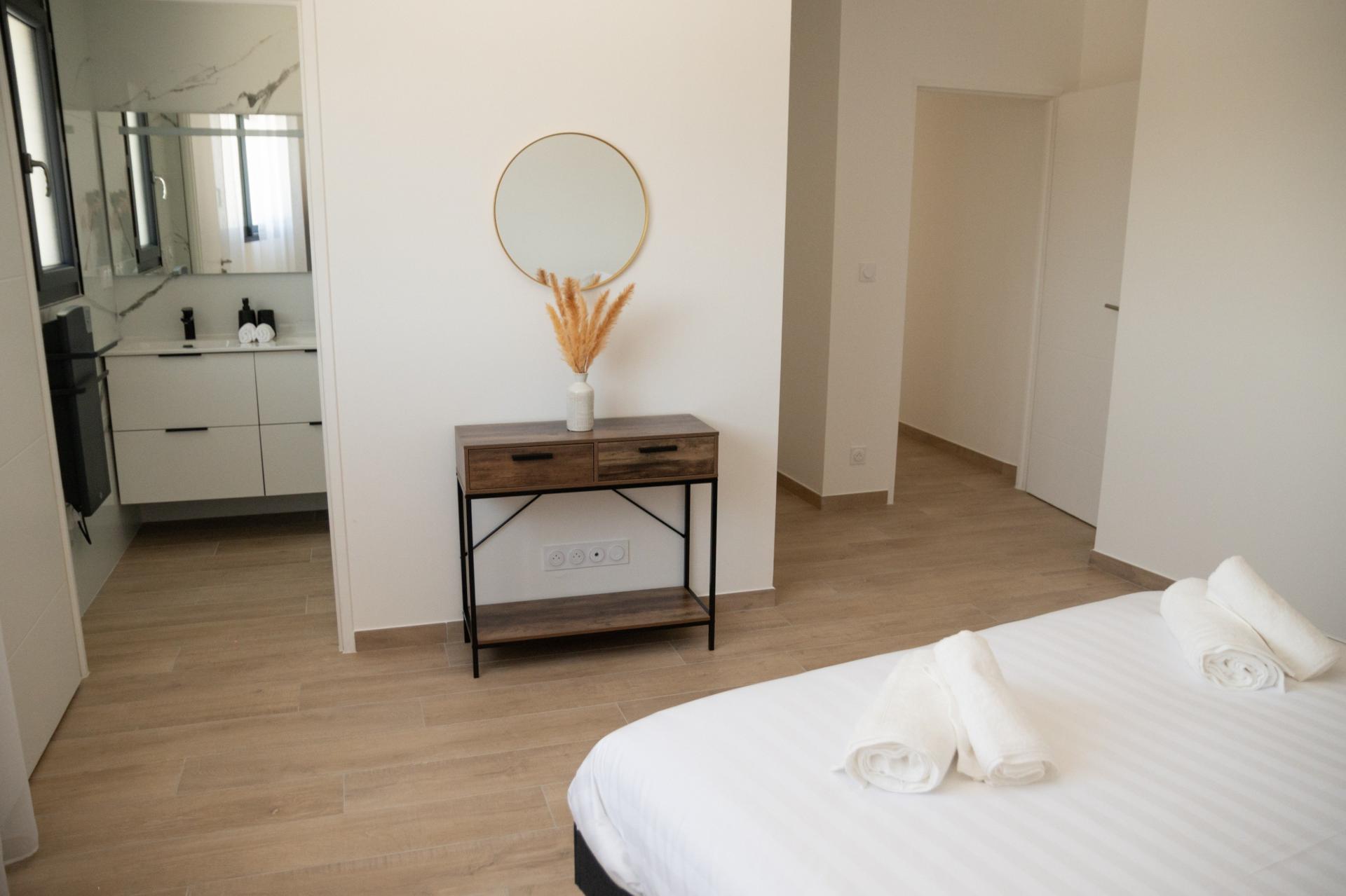 Miniature photo - 10 / 15