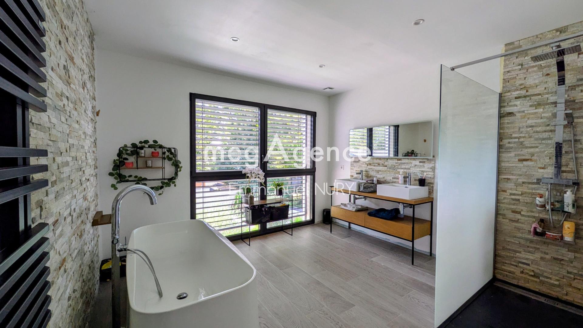 Miniature photo - 4 / 13