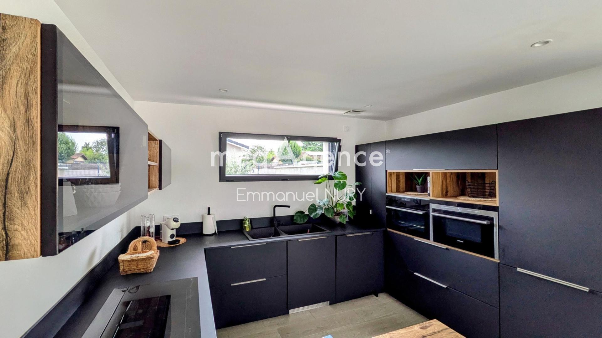 Miniature photo - 12 / 13