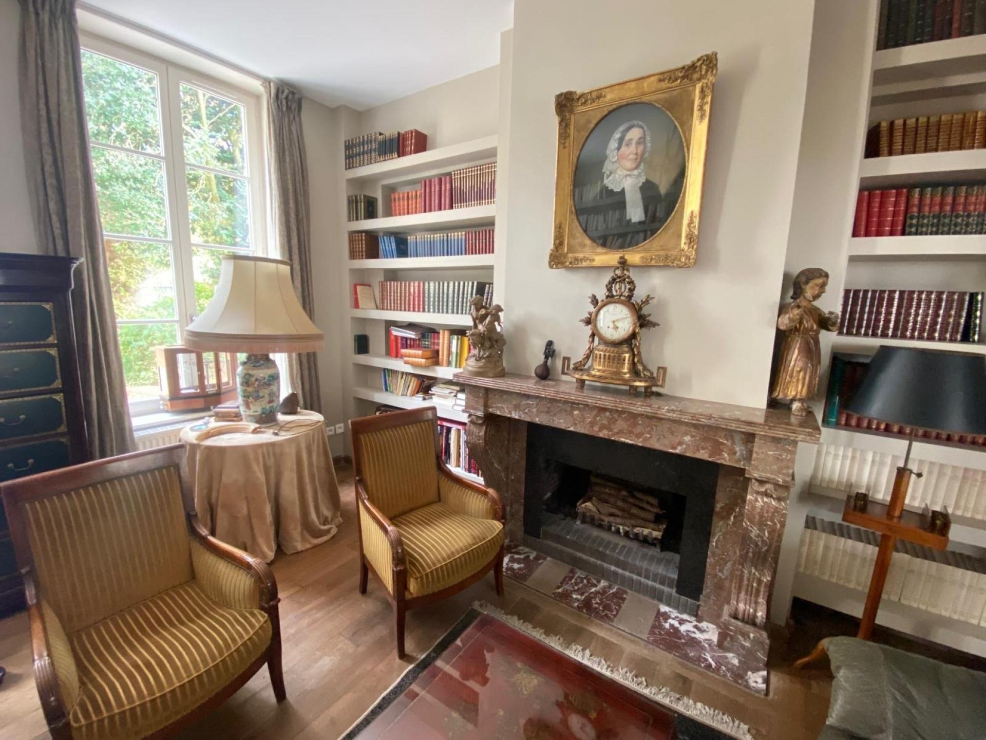 Miniature photo - 2 / 13