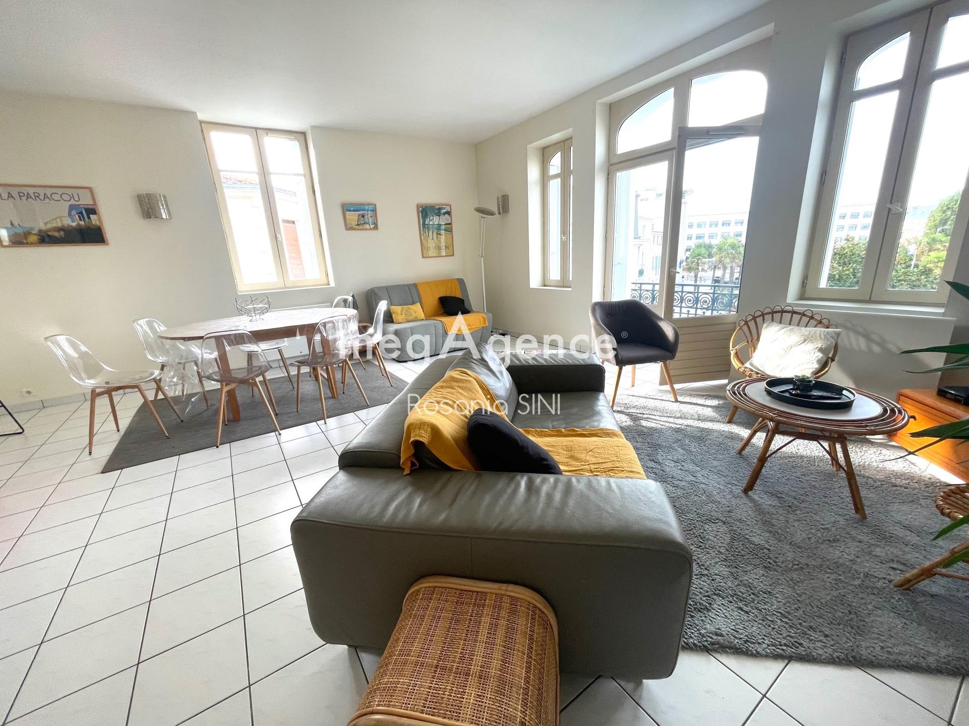 Miniature photo - 2 / 14