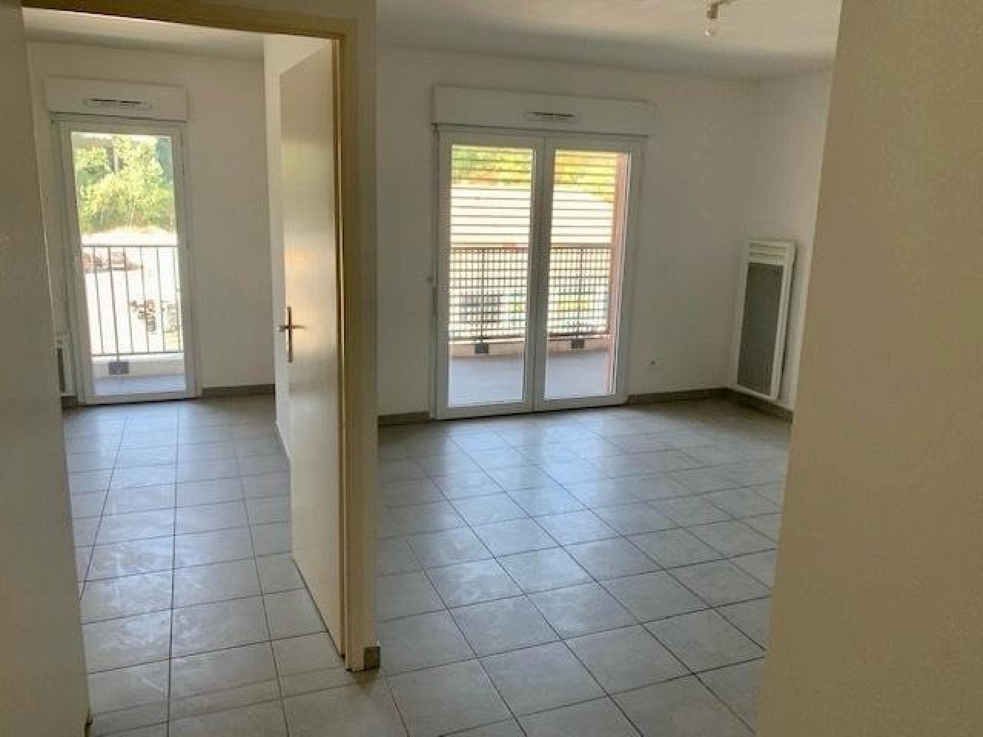 Miniature photo - 2 / 5