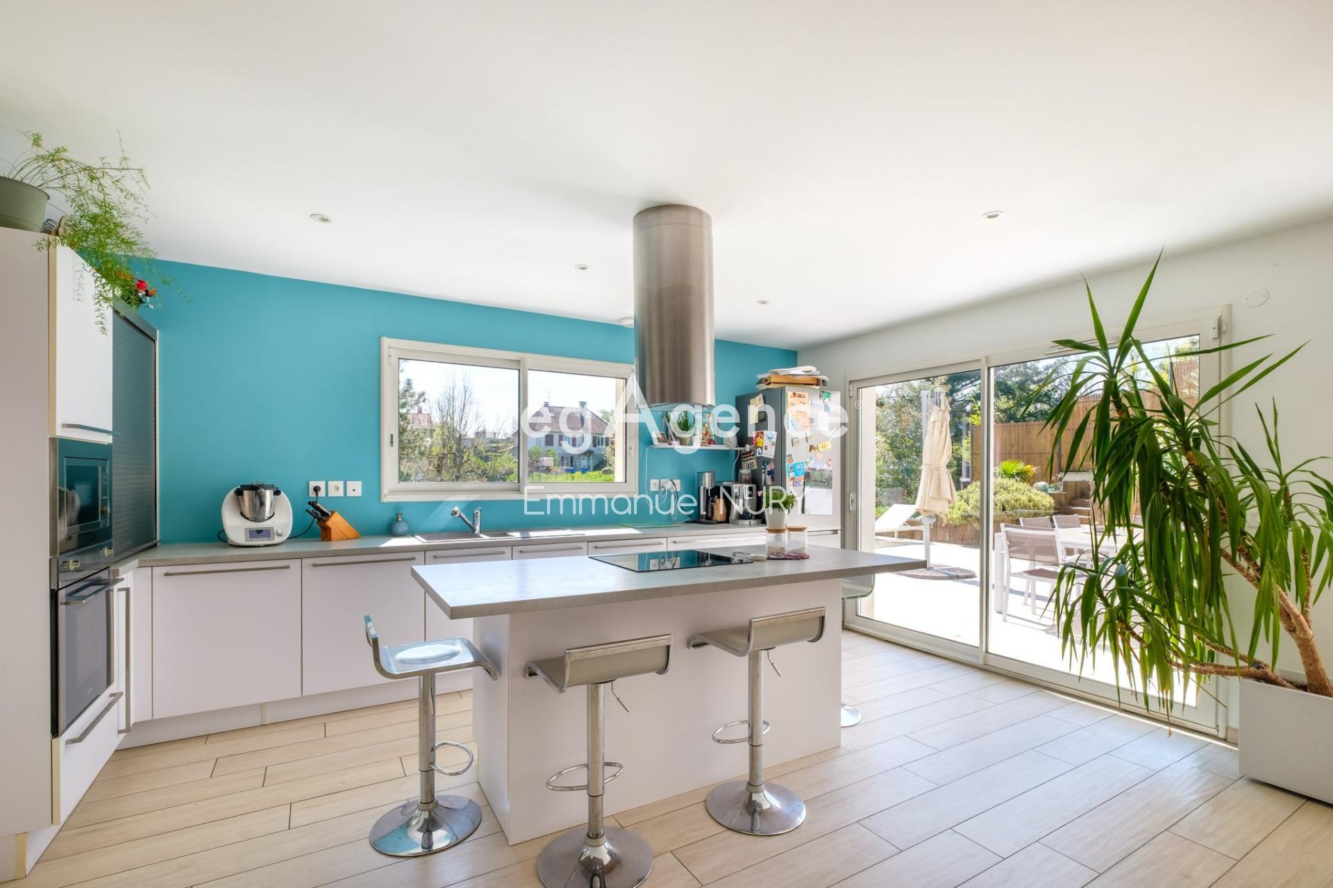 Miniature photo - 2 / 10