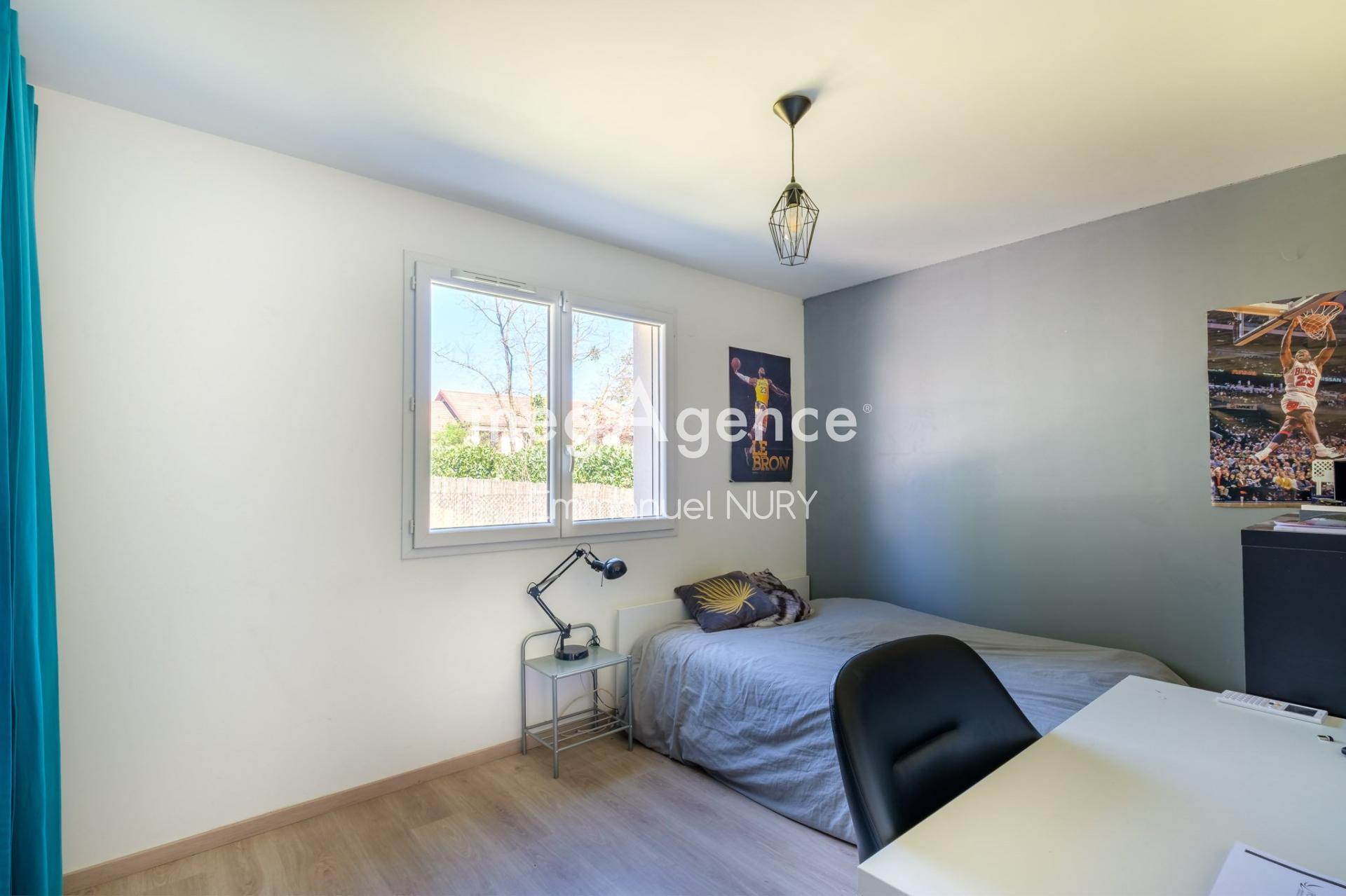 Miniature photo - 8 / 10