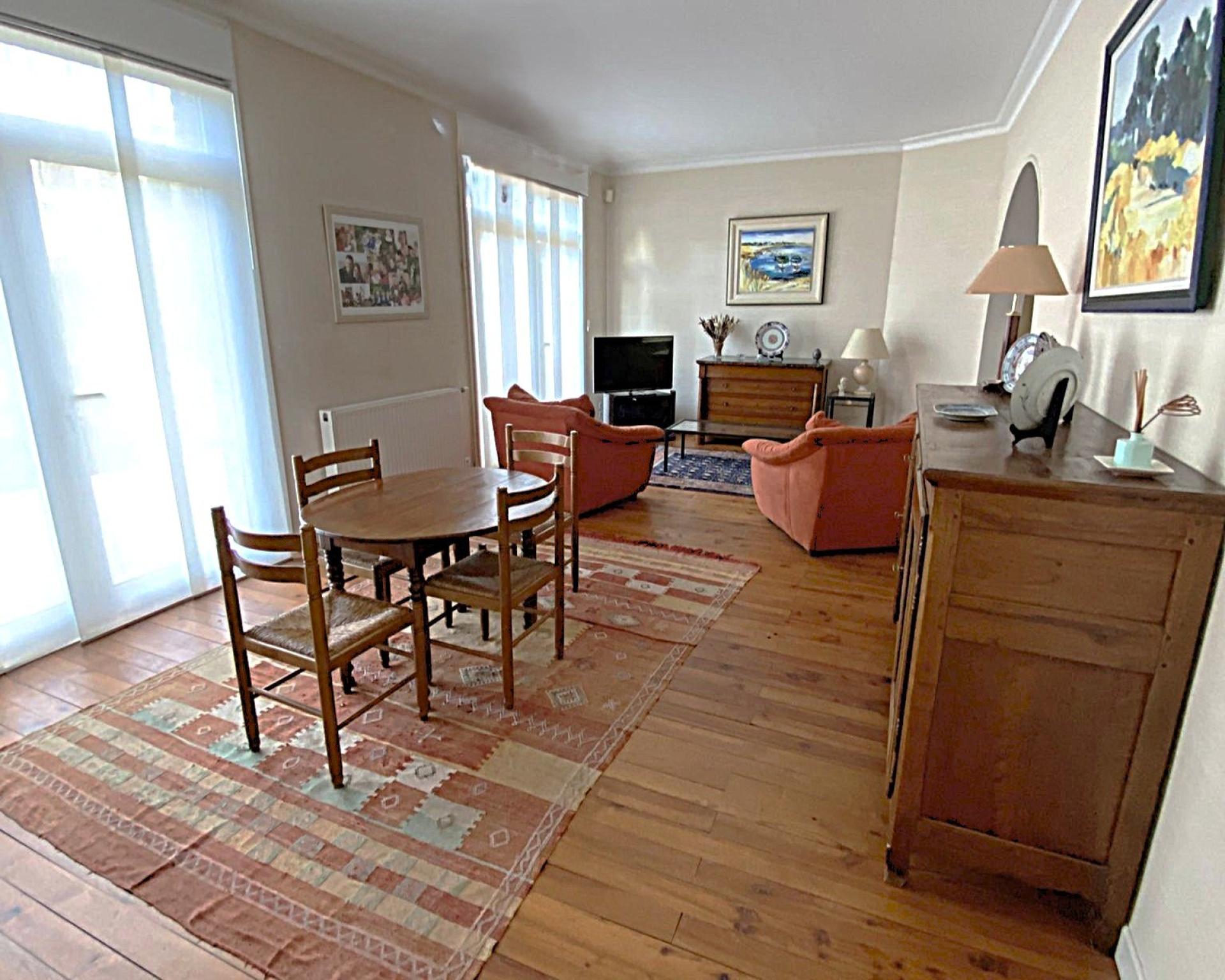 Miniature photo - 4 / 10