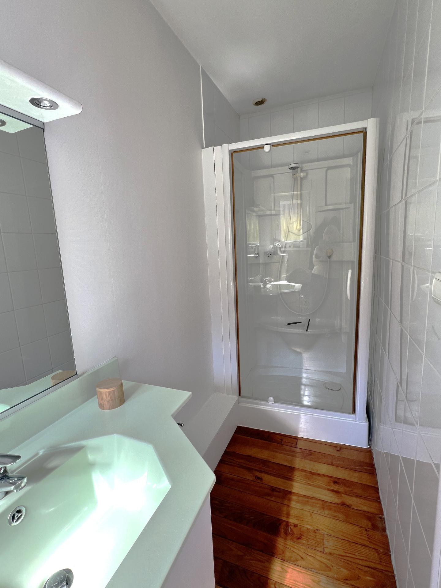 Miniature photo - 8 / 10