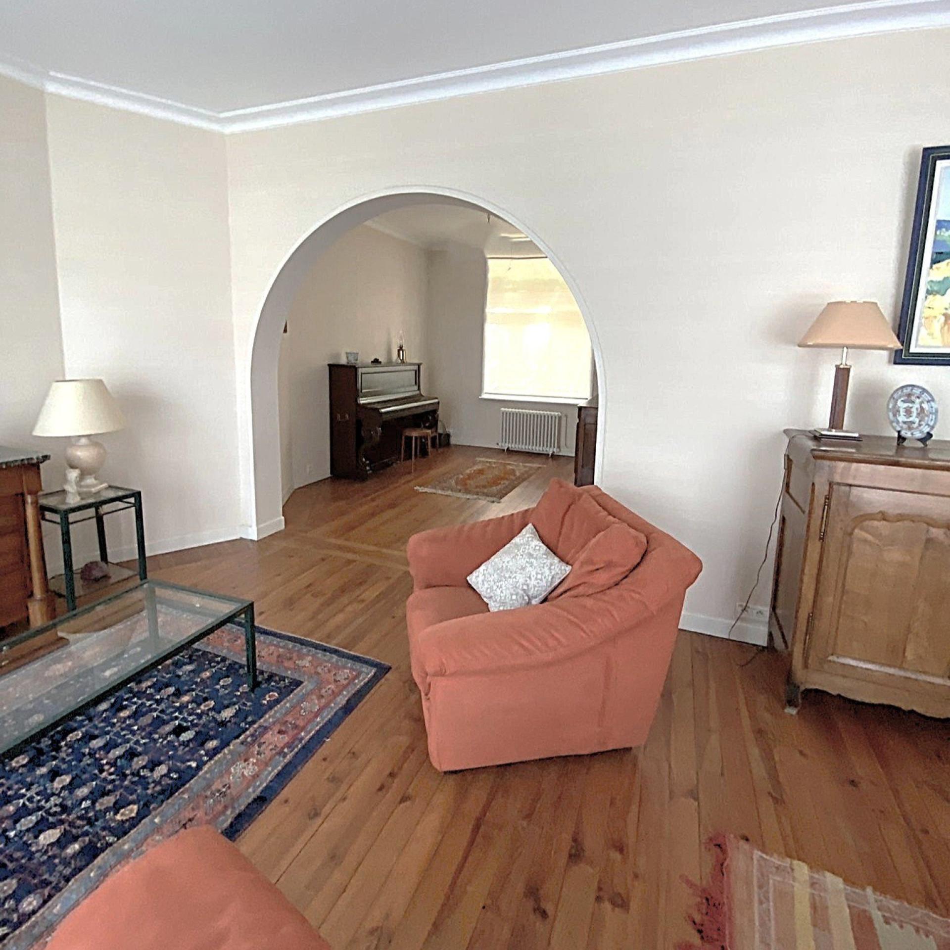 Miniature photo - 2 / 10