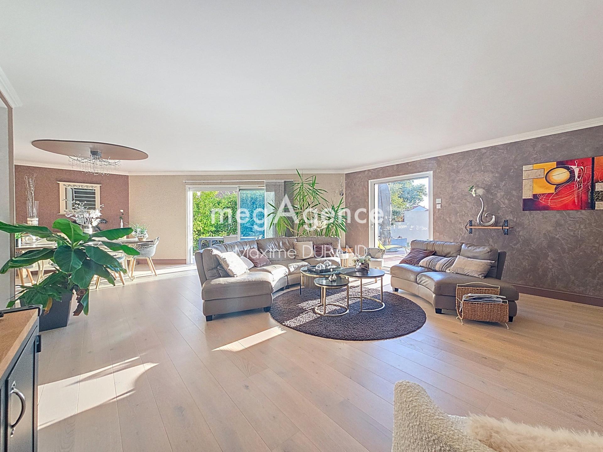 Miniature photo - 2 / 15