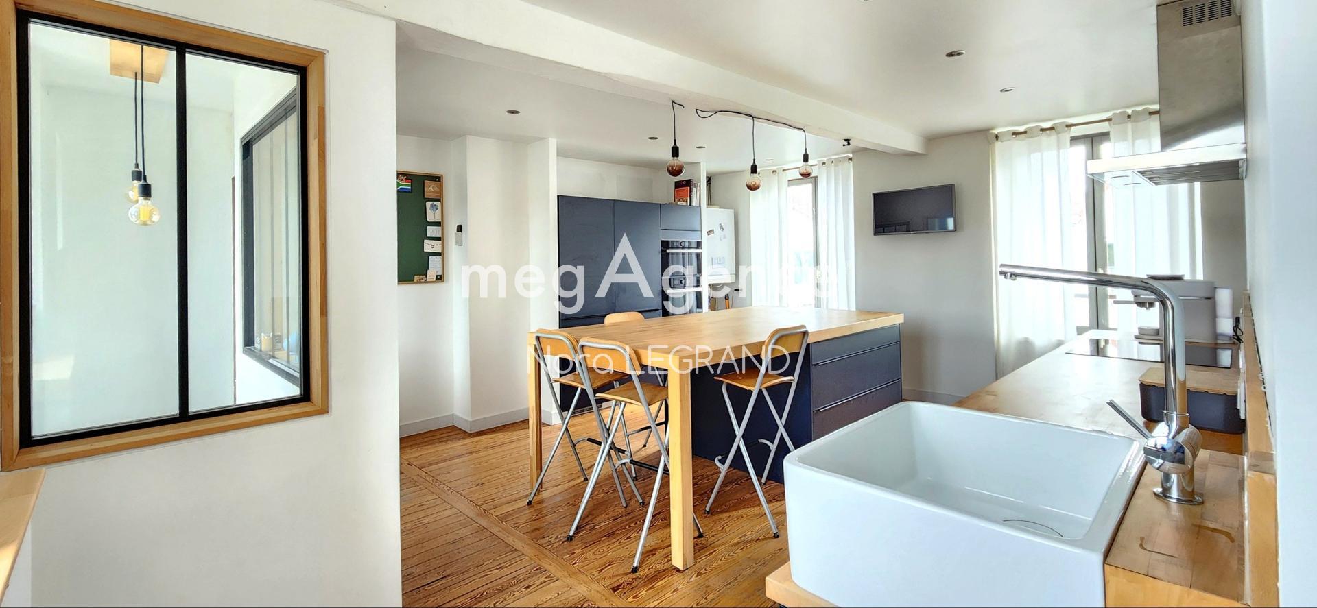 Miniature photo - 2 / 12