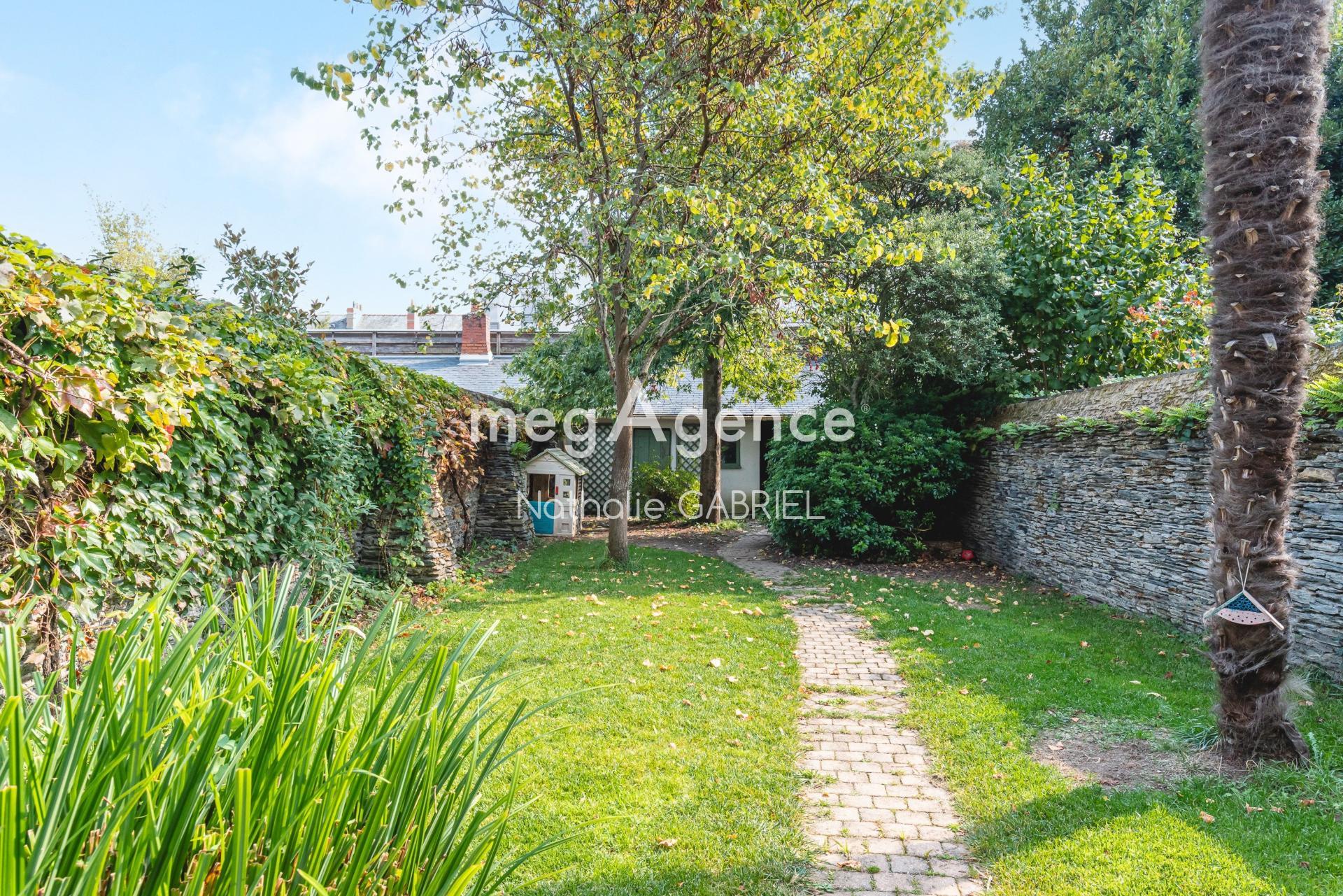 Miniature photo - 12 / 12