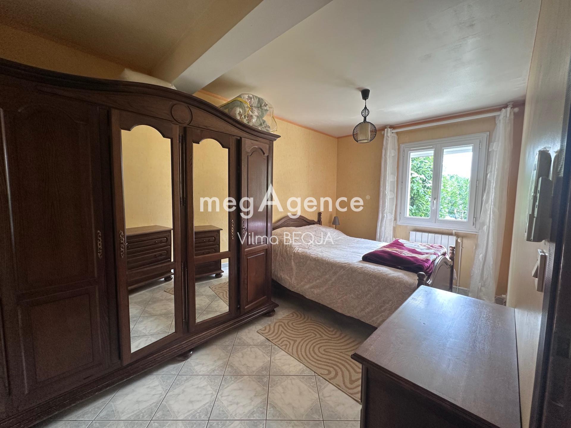 Miniature photo - 12 / 16