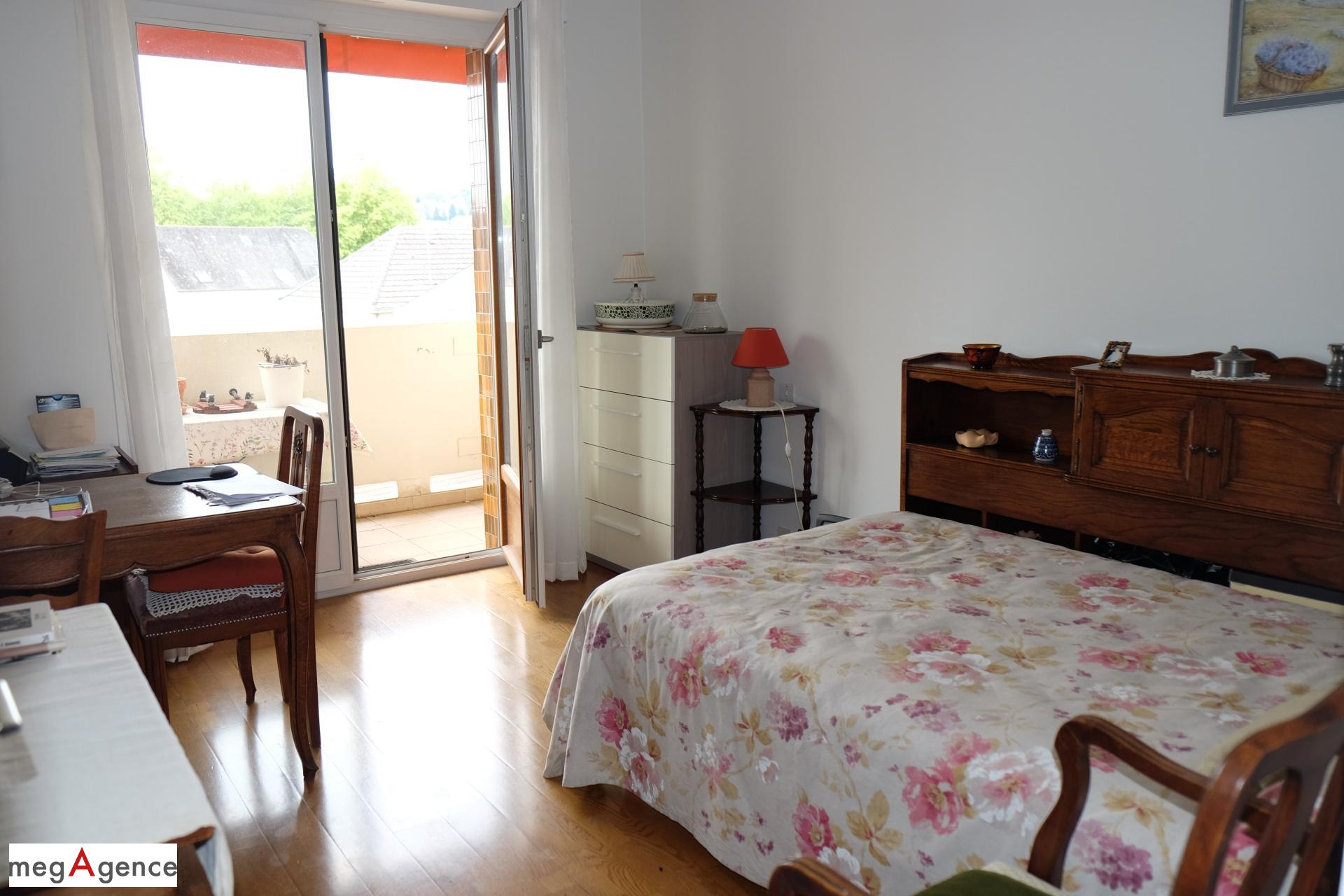 Miniature photo - 9 / 16