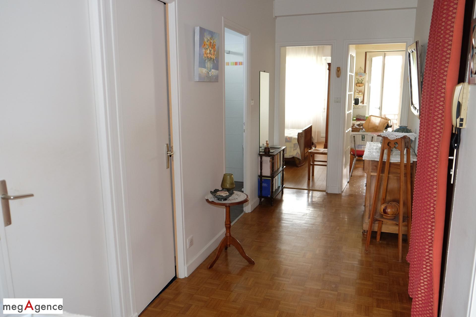 Miniature photo - 2 / 16