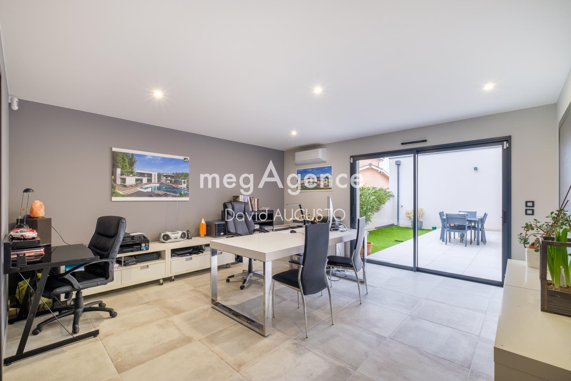 Miniature photo - 10 / 12