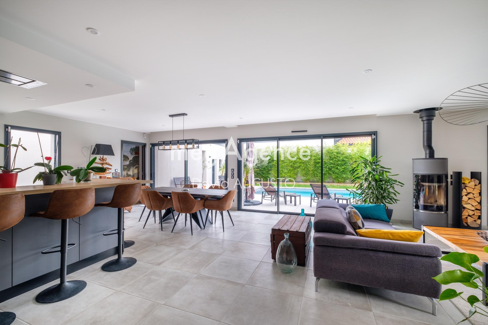 Miniature photo - 4 / 12