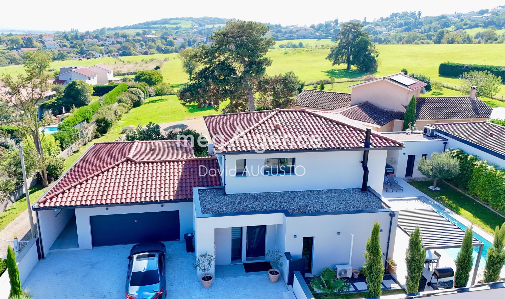 Miniature photo - 2 / 12