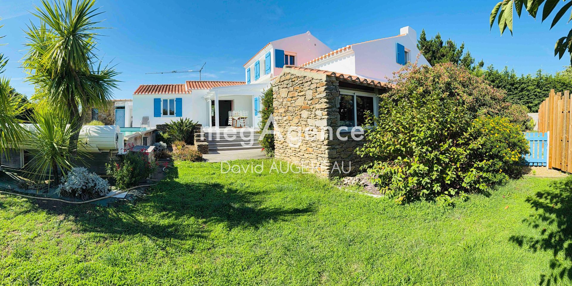 Miniature photo - 2 / 14