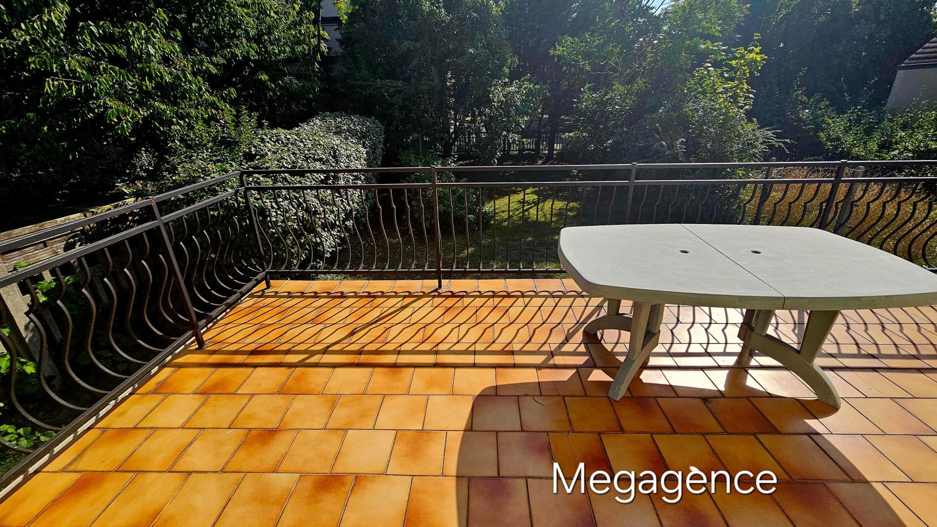 Miniature photo - 2 / 8