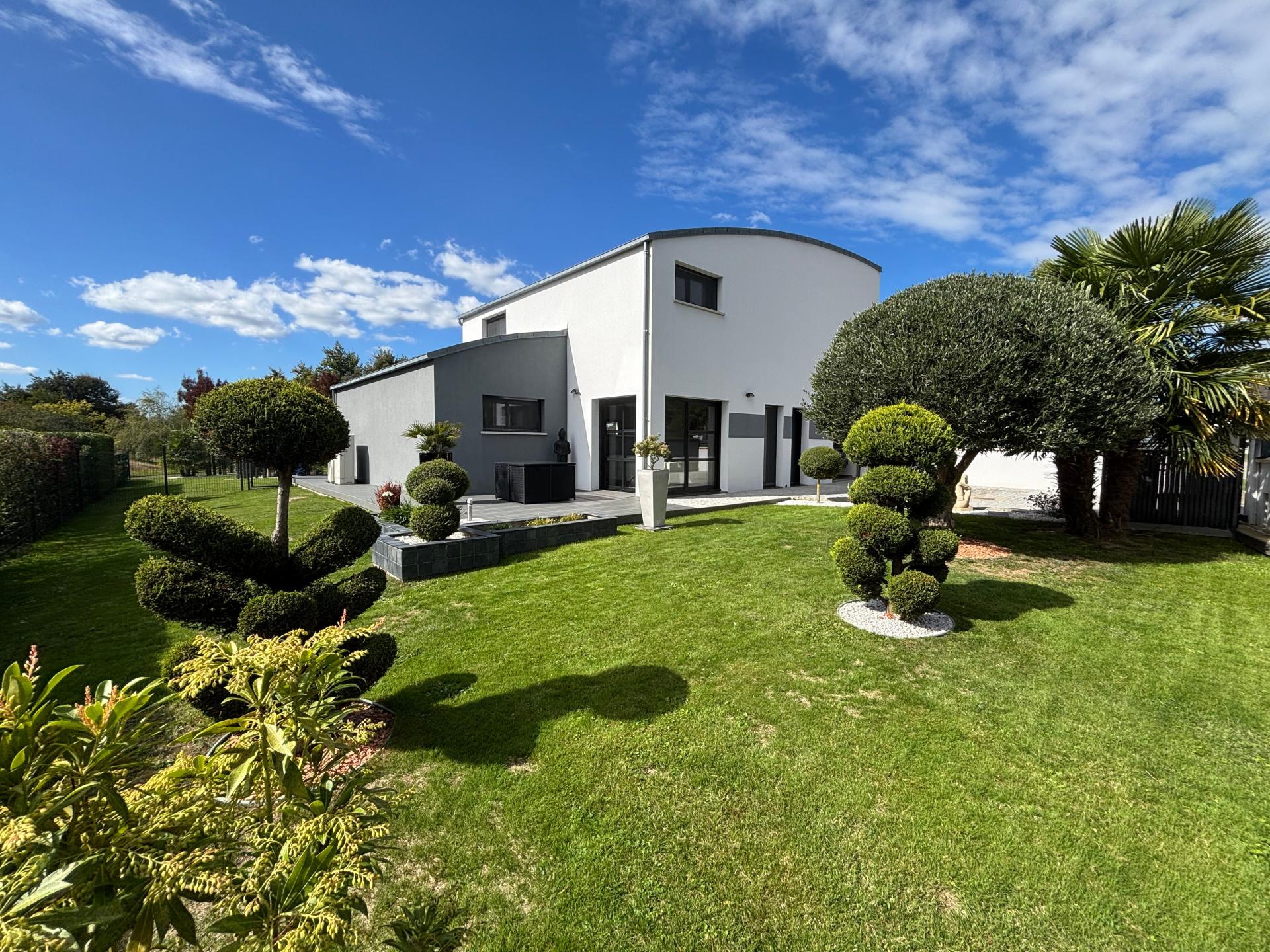 Miniature photo - 2 / 12