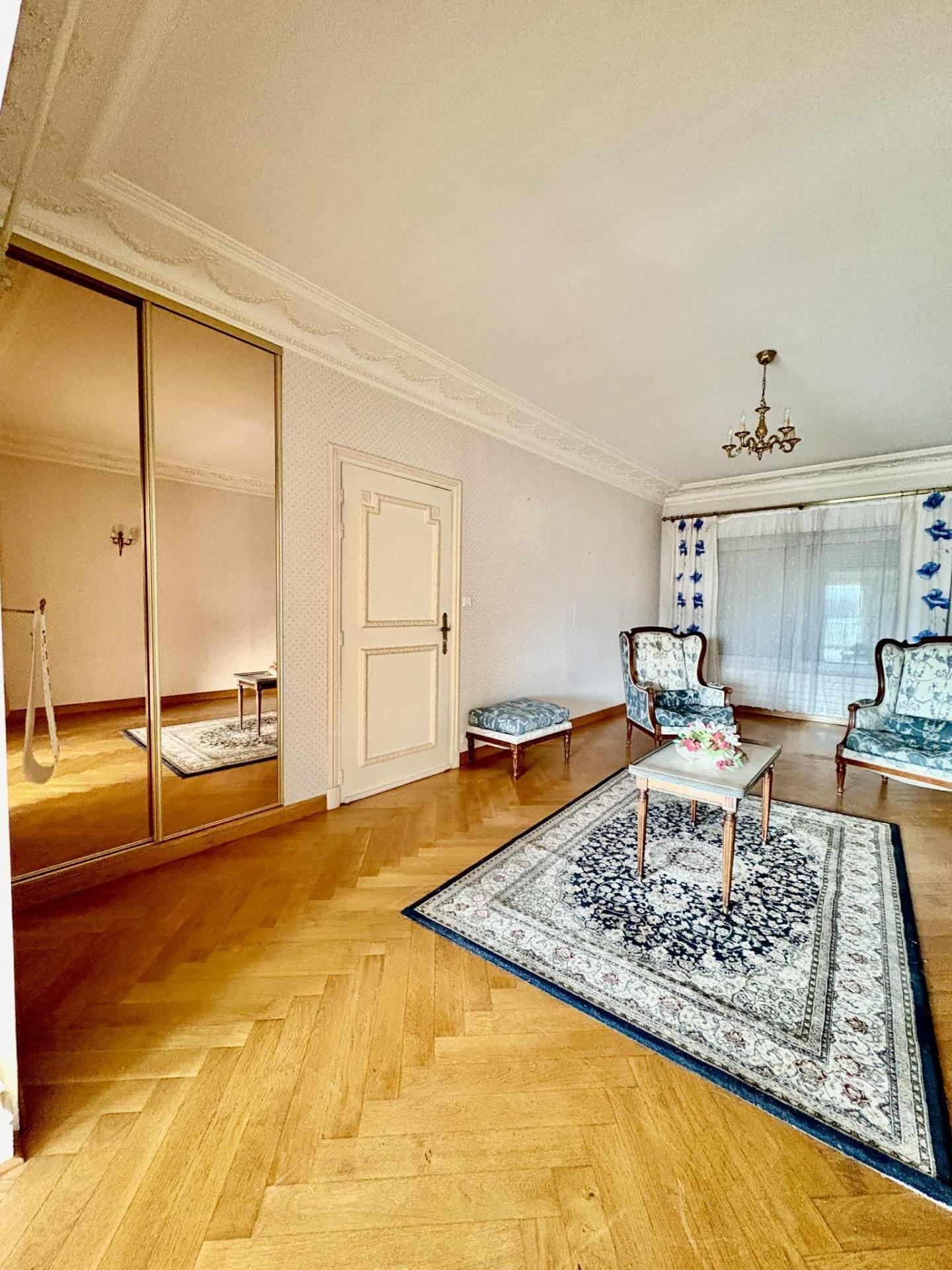 Miniature photo - 2 / 7