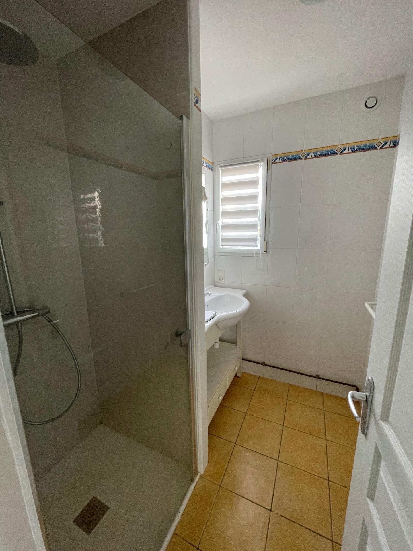 Miniature photo - 8 / 8