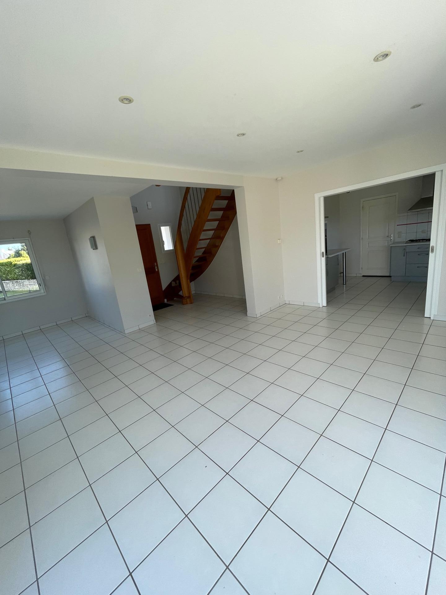 Miniature photo - 2 / 8