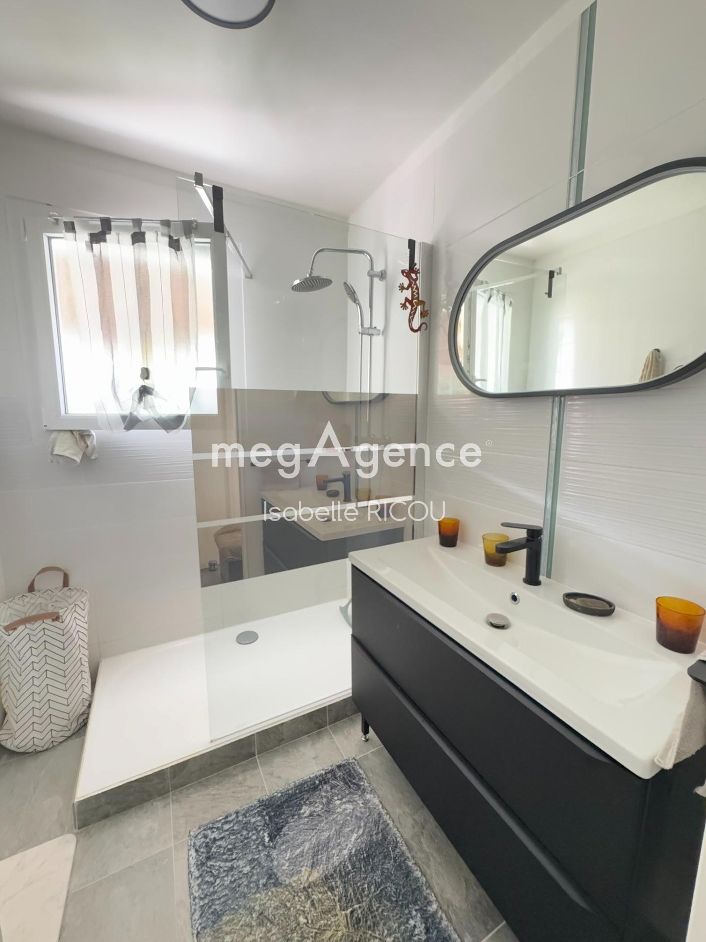 Miniature photo - 11 / 16