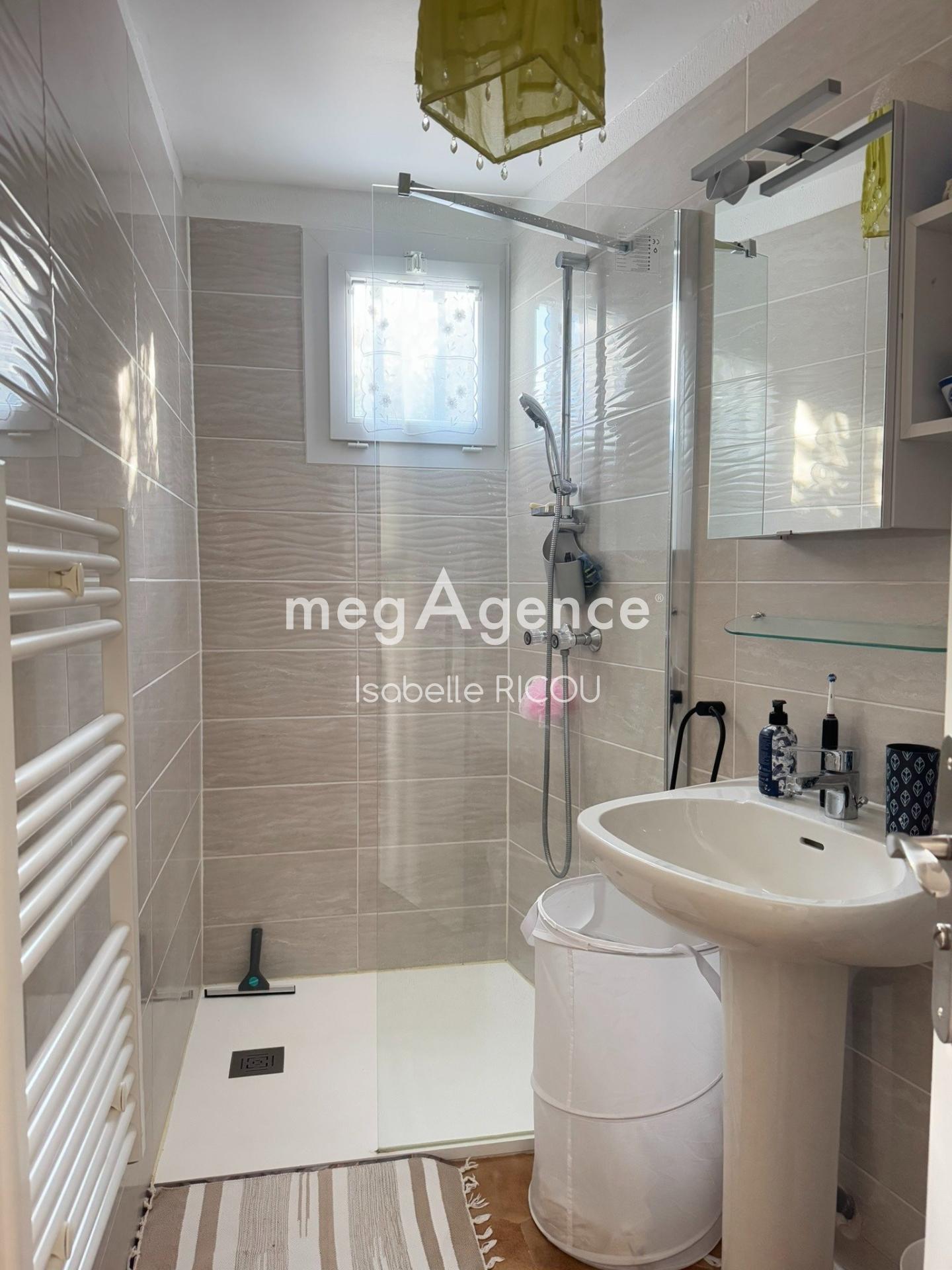 Miniature photo - 16 / 16