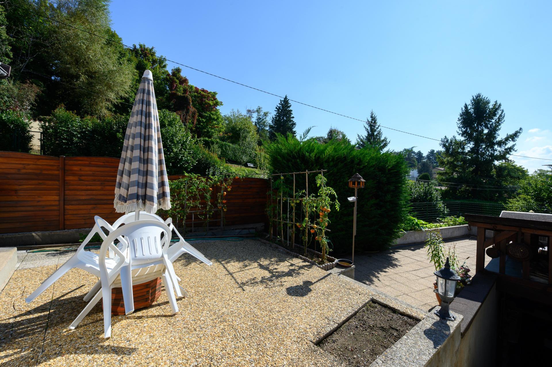 Miniature photo - 2 / 8